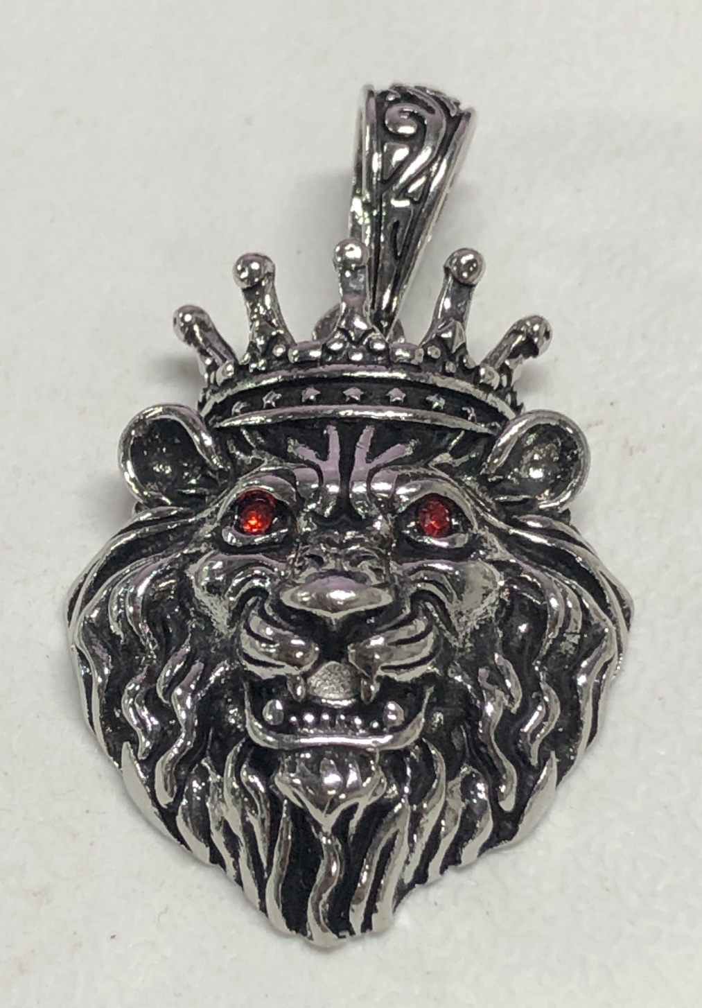 Crowned Lion Head Pendant Necklace | Vintage Alloy Jewelry with Red Synthetic Gem Eyes | Bold Gothic Unisex Statement