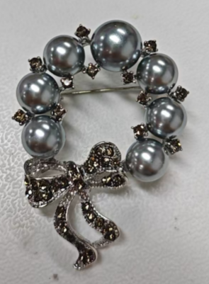 Vintage gray-blue pearl wreath bow brooch, elegant diamond-studded holiday jewelry
