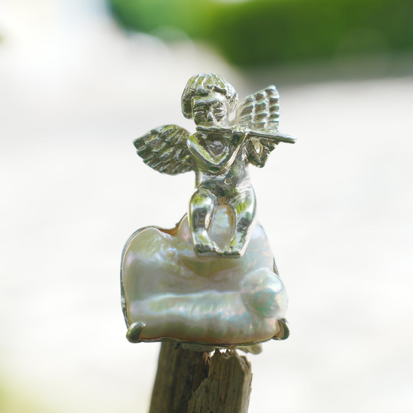 Generisch 925 Sterling Silber Schmuckstück mit Barockperle – Engel-Design, tragbar als Anhänger oder Ansteckschmuck für Damen