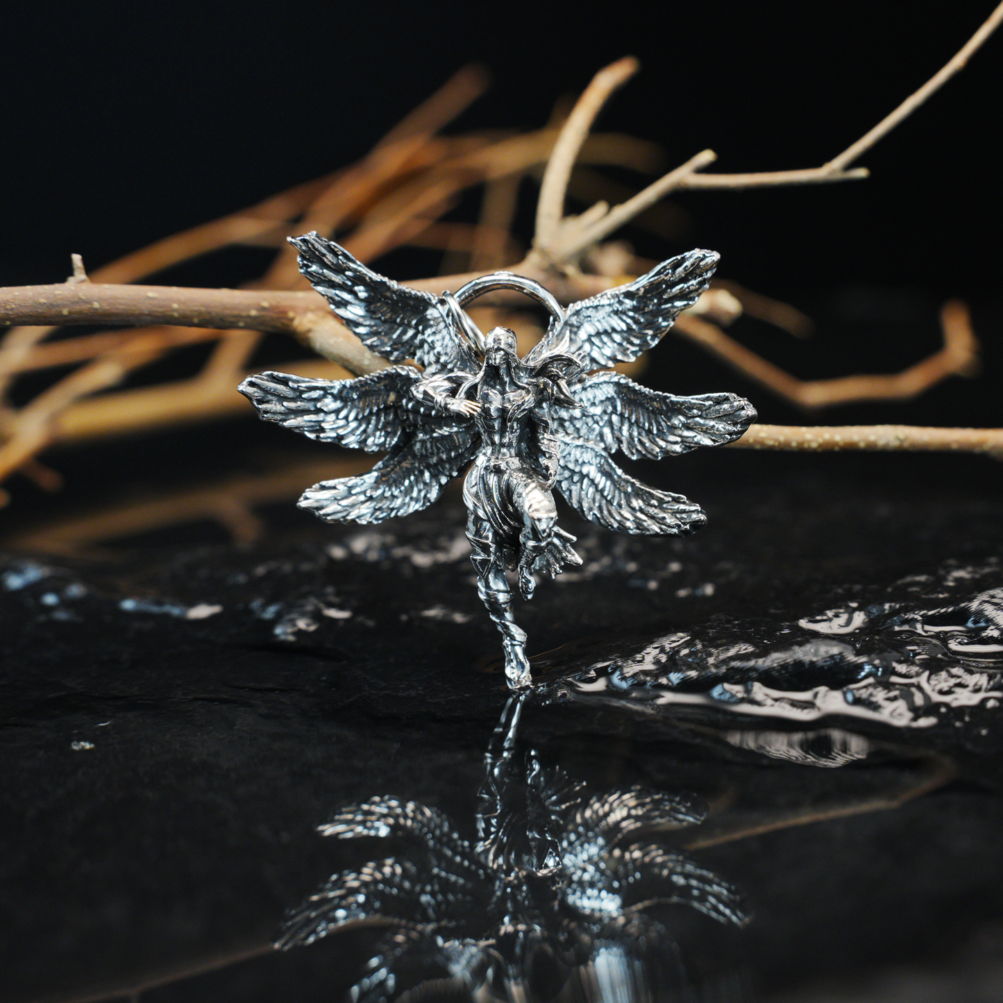 Sechsflügeliger Schutzengel-Anhänger, Gothic-Krieger-Halskette, Fantasy-Schmuck im religiösen Stil