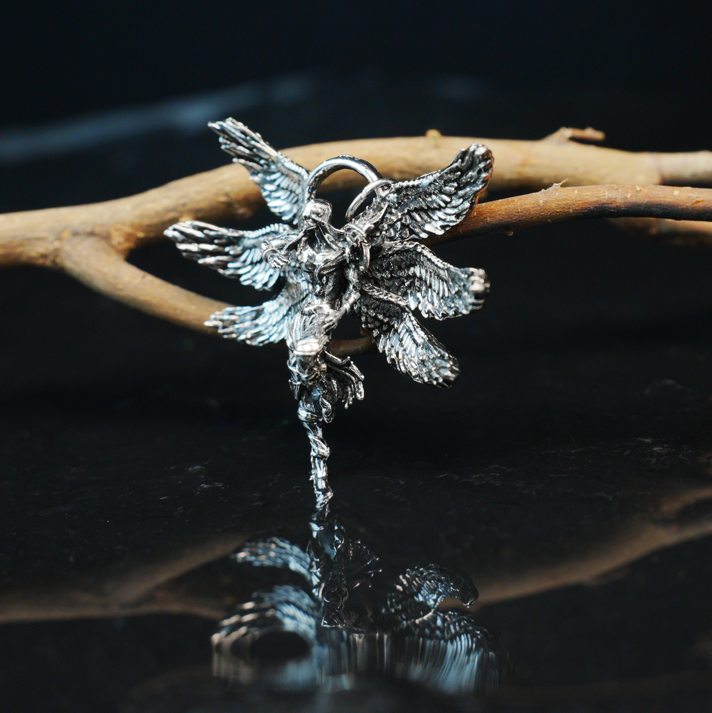 Sechsflügeliger Schutzengel-Anhänger, Gothic-Krieger-Halskette, Fantasy-Schmuck im religiösen Stil
