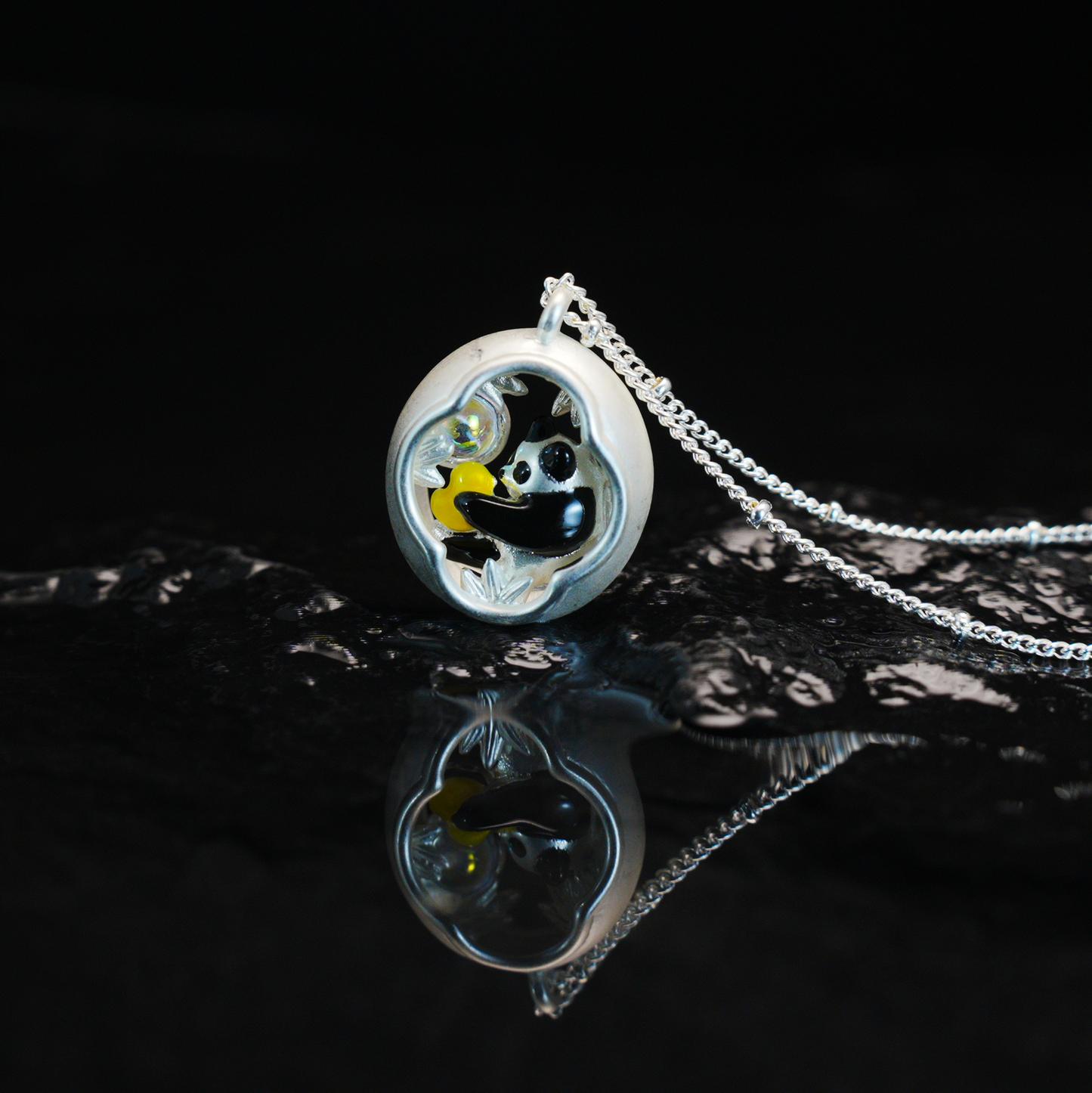 Panda Herz Anhänger, Mythischer Wächter der Liebe, Tierkette, Fantasy Schmuck