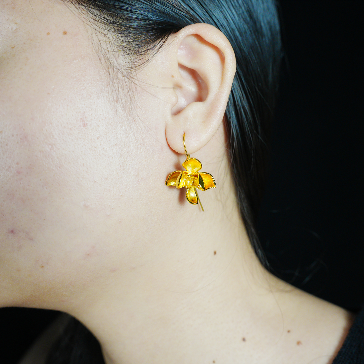 Orchid-shaped earrings, elegant petal 3D design, light luxury style accessories