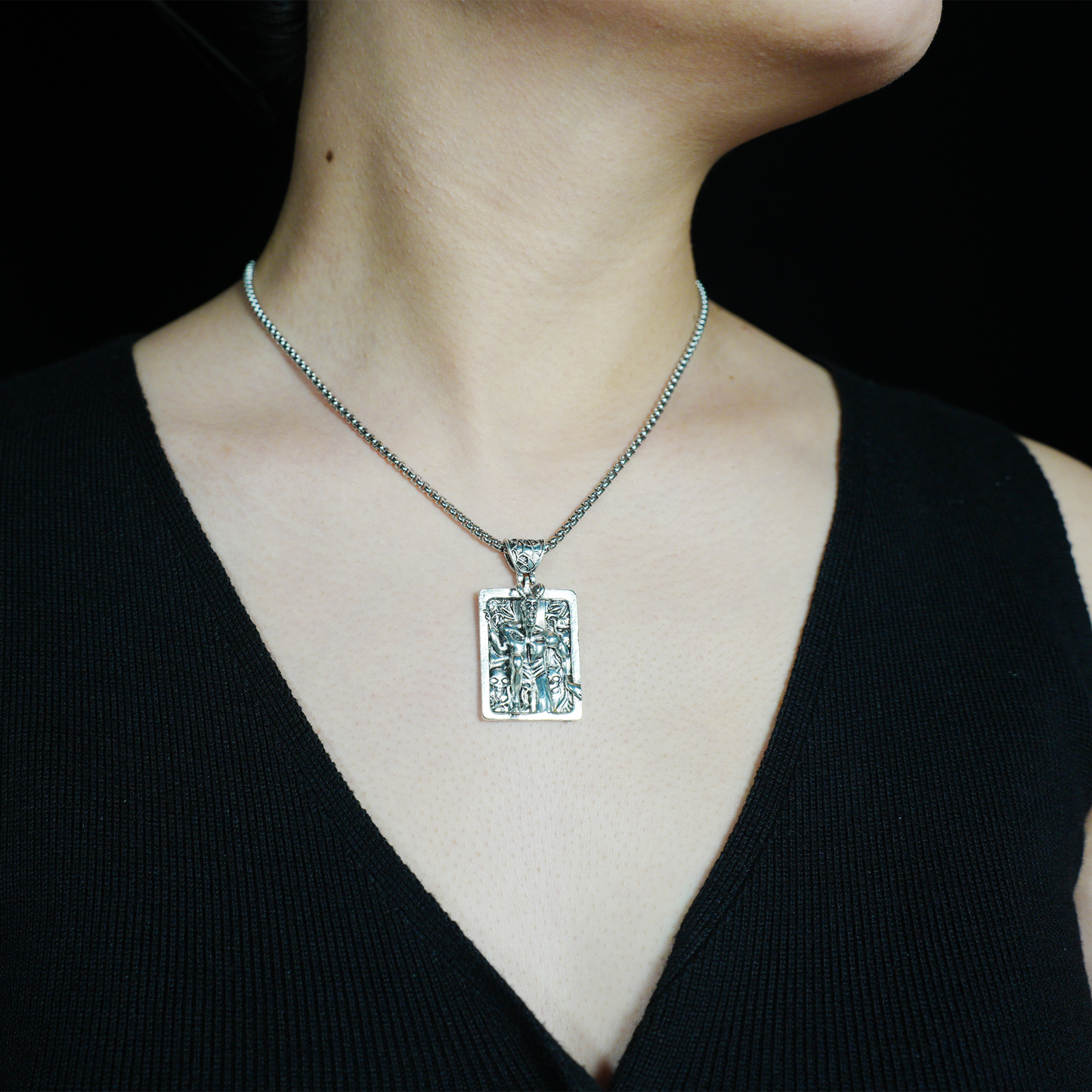 Gothic Dämon Relief Amulett Halskette Vintage Schädel dunklen Stil Anhänger Messinglegierung