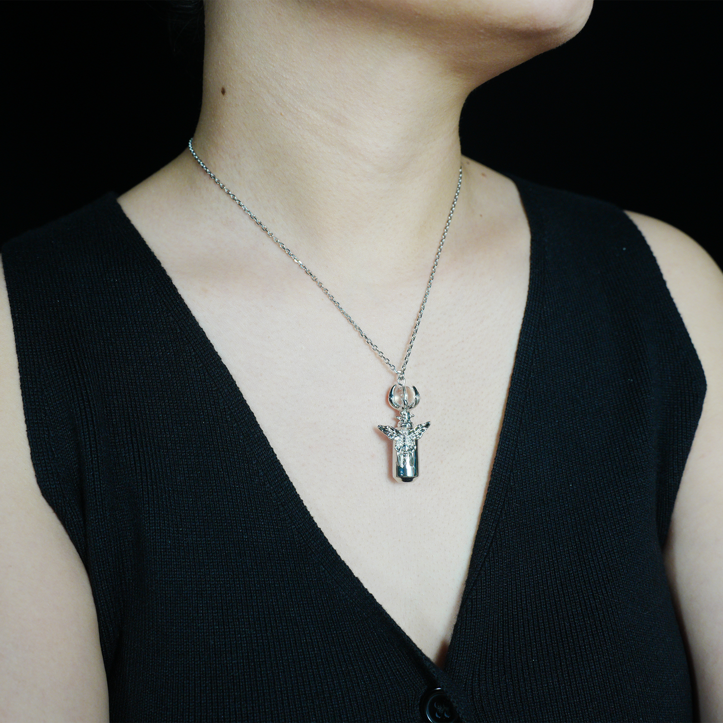Schmetterlingskugel Halskette Gothic Mond Talisman Anhänger Unikat Schmuck