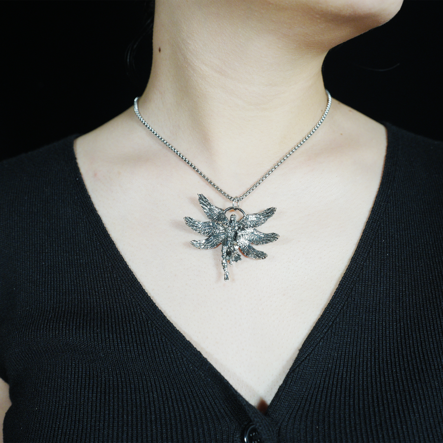 Sechsflügeliger Schutzengel-Anhänger, Gothic-Krieger-Halskette, Fantasy-Schmuck im religiösen Stil