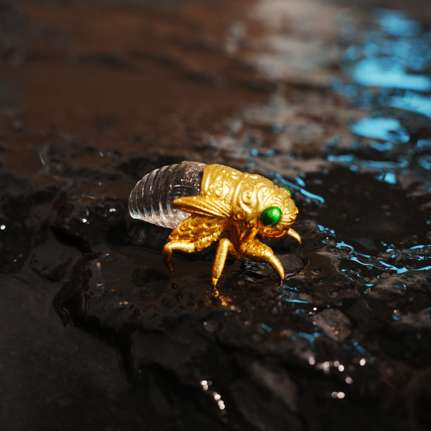 Halskette mit Zikadenanhänger – Vintage-Insektenschmuck in Kristalloptik, Symbol der Wiedergeburt und Klarheit, von der Natur inspiriertes Totemgeschenk