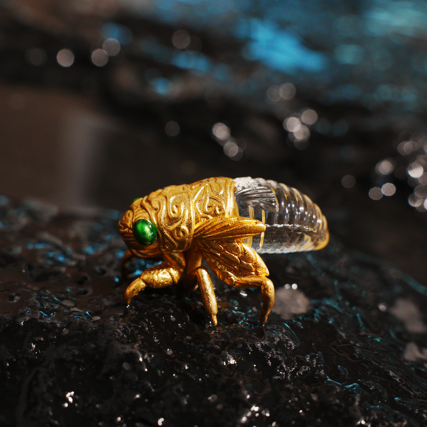 Halskette mit Zikadenanhänger – Vintage-Insektenschmuck in Kristalloptik, Symbol der Wiedergeburt und Klarheit, von der Natur inspiriertes Totemgeschenk