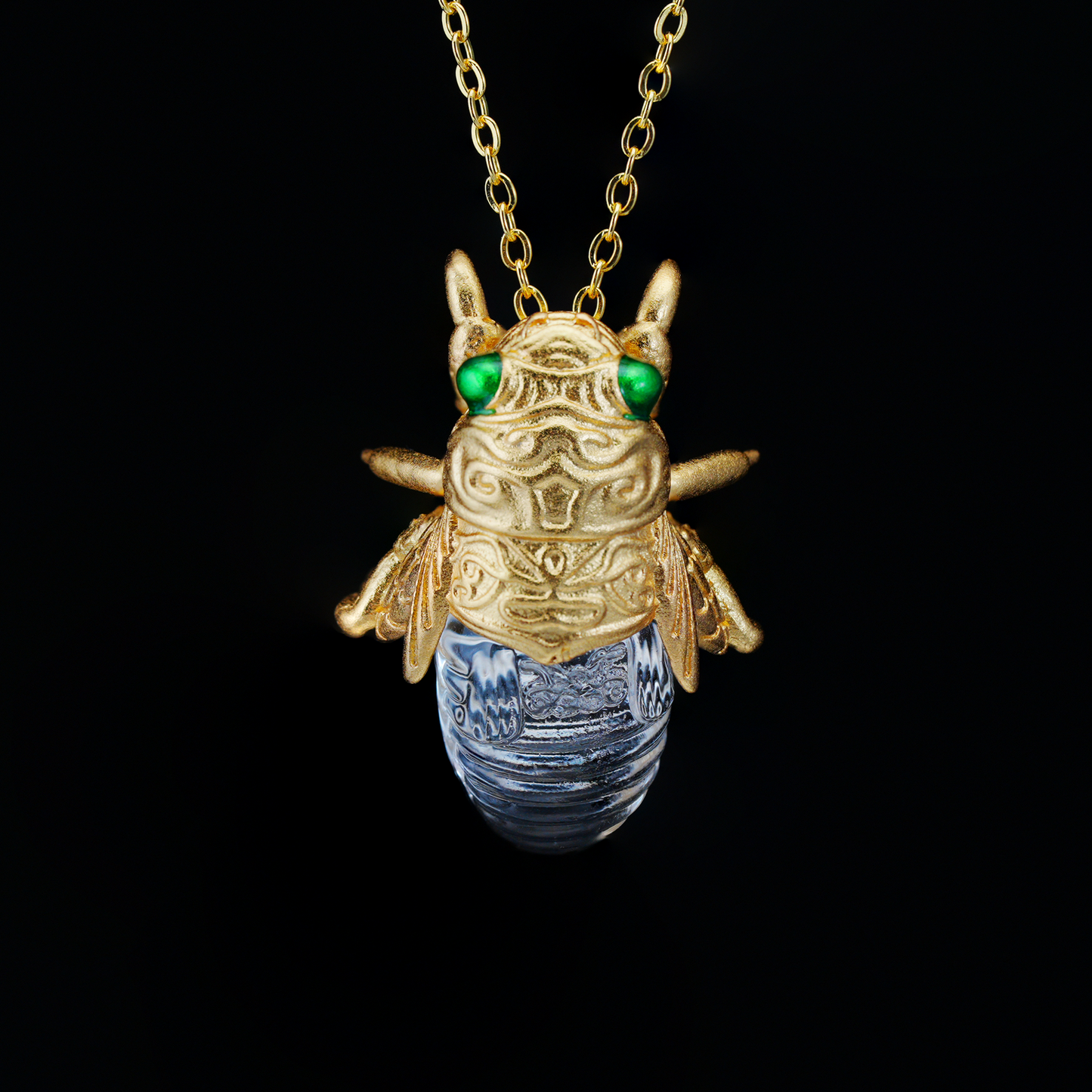 Halskette mit Zikadenanhänger – Vintage-Insektenschmuck in Kristalloptik, Symbol der Wiedergeburt und Klarheit, von der Natur inspiriertes Totemgeschenk