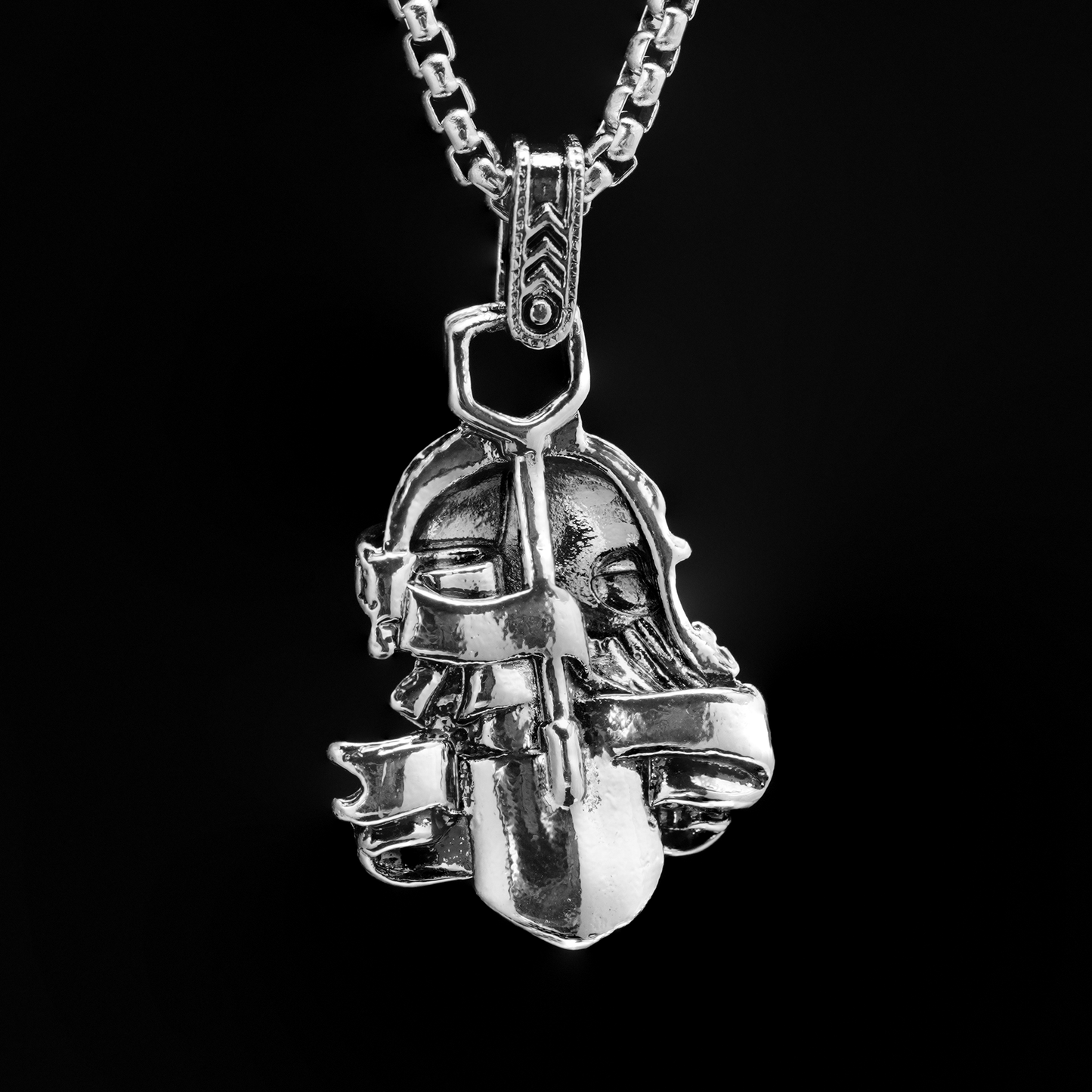 Taktische Helm-Krieger-Anhänger-Halskette | Gotisch geformter Schmuck | Unisex-Halskette im Militärstil für Sammler und Fans