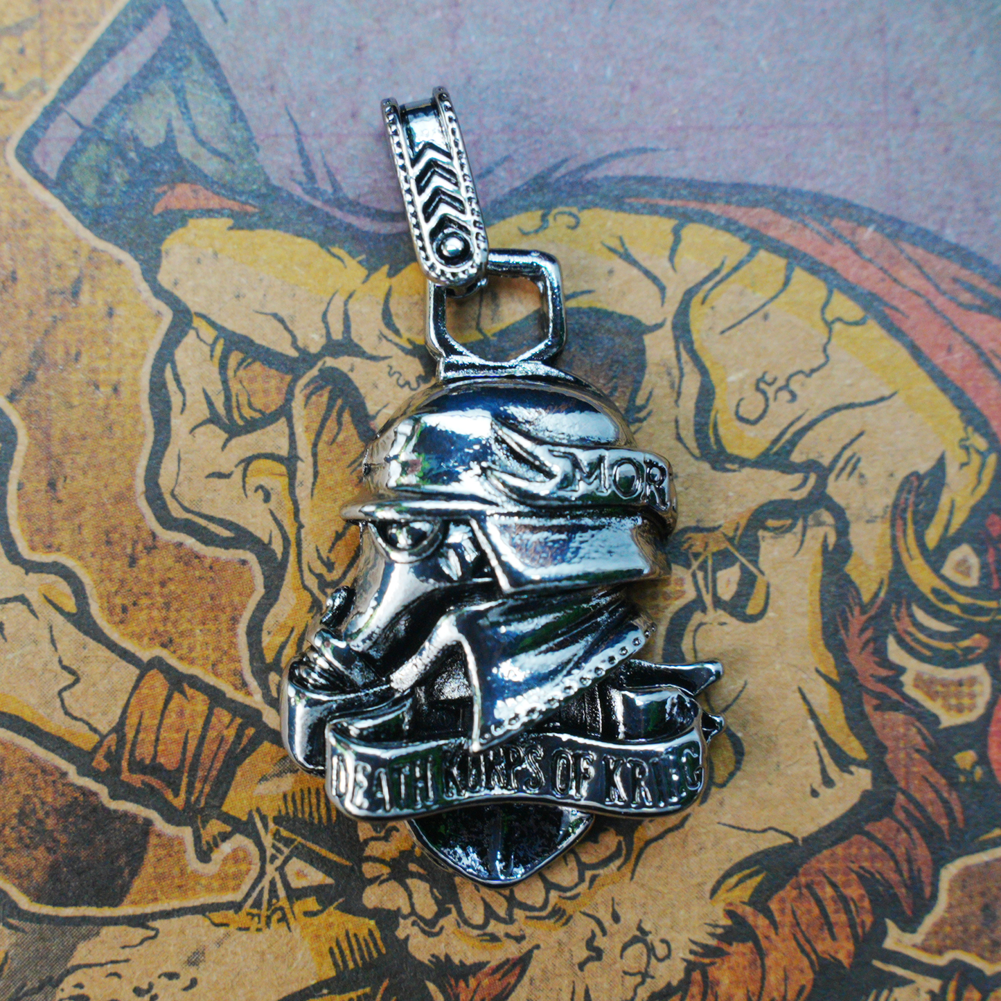 Taktische Helm-Krieger-Anhänger-Halskette | Gotisch geformter Schmuck | Unisex-Halskette im Militärstil für Sammler und Fans