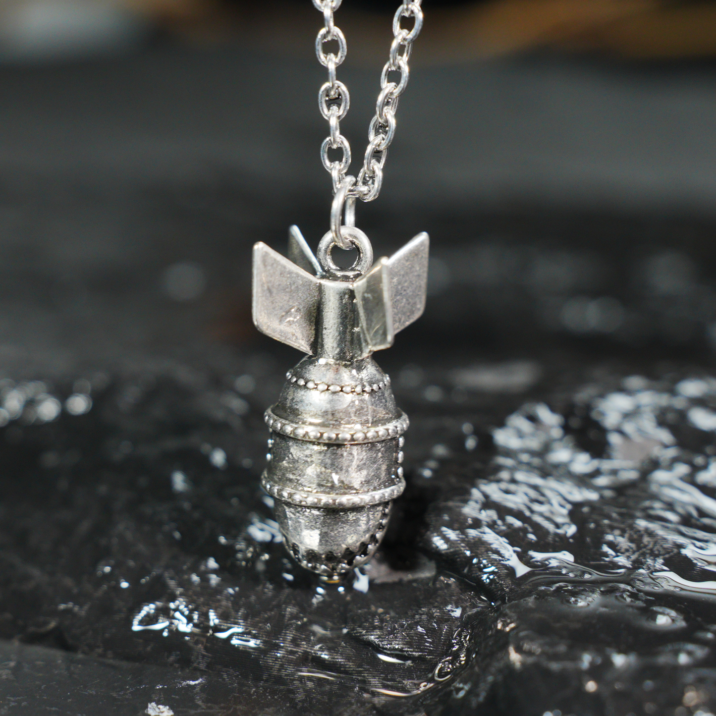 Fierce Bomb Head Pendant – Gothic Retro Necklace with Monster Face Design, Industrial Punk Jewelry for Men & Women, Statement Gift