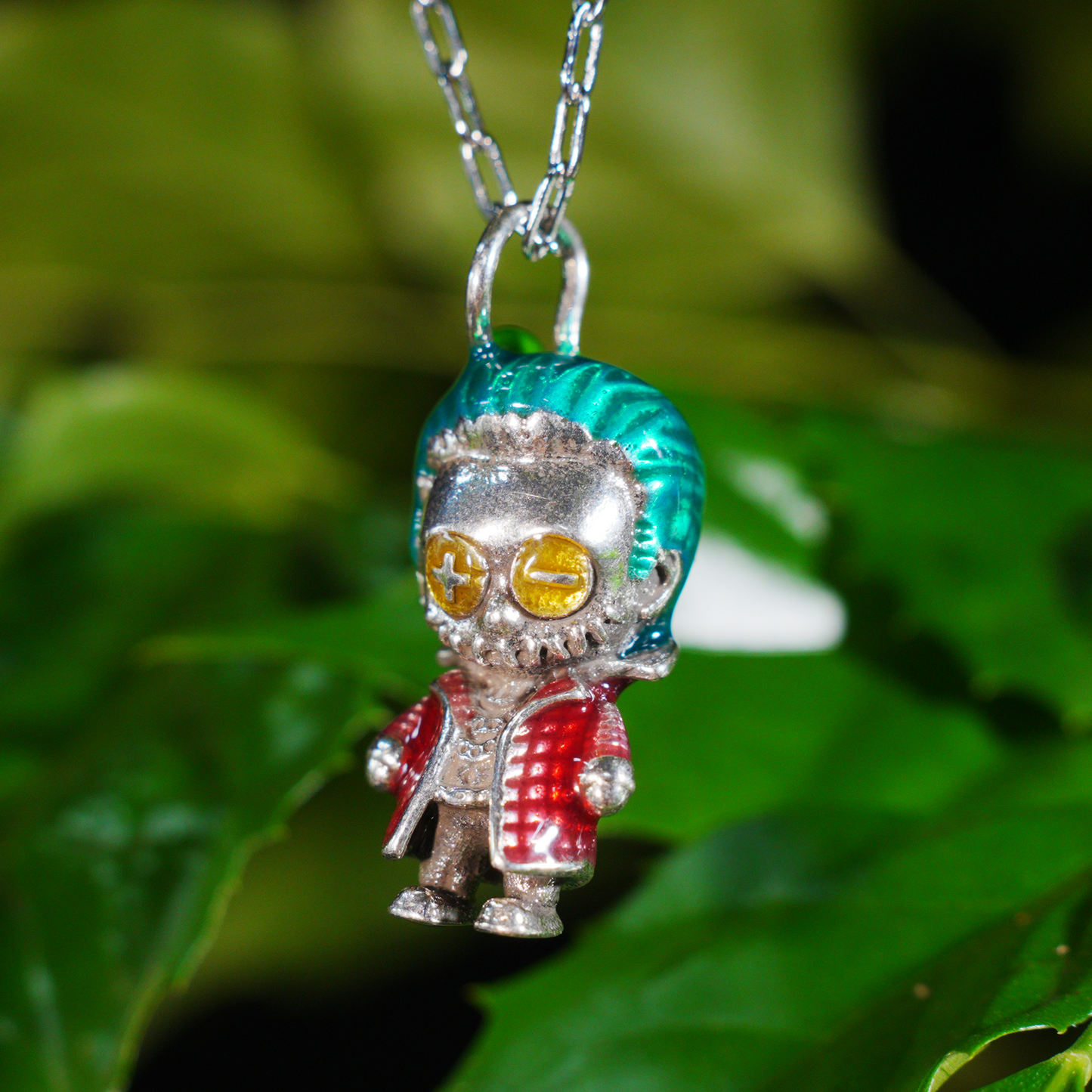 Halskette mit Chibi-Mischief-Puppenanhänger, grüner Clown-Charm, auffälliger Punk-Street-Style-Schmuck für Cosplay-Liebhaber