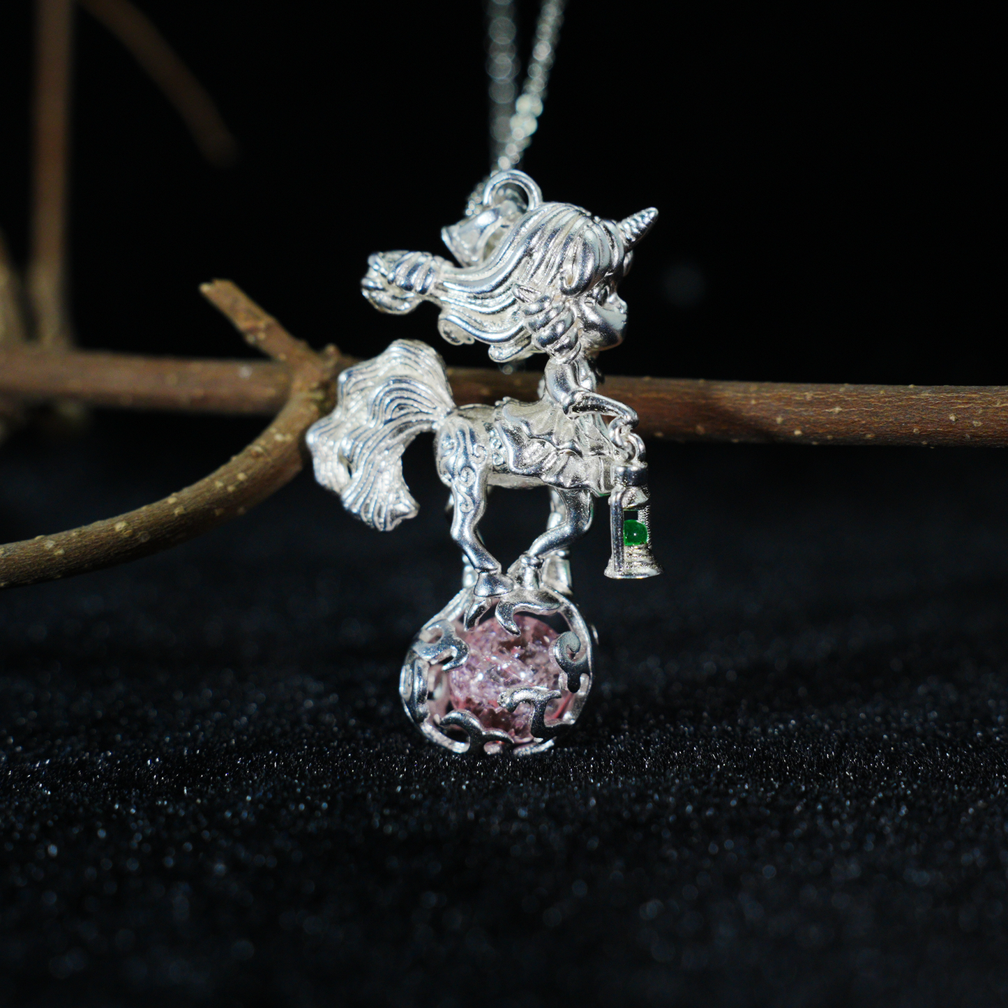Magischer Einhorn-Mädchen-Anhänger – Süße Fantasy-Halskette für Frauen | Skurriler Fairycore-Schmuck für Träumer & Geschenk für Anime-Liebhaber