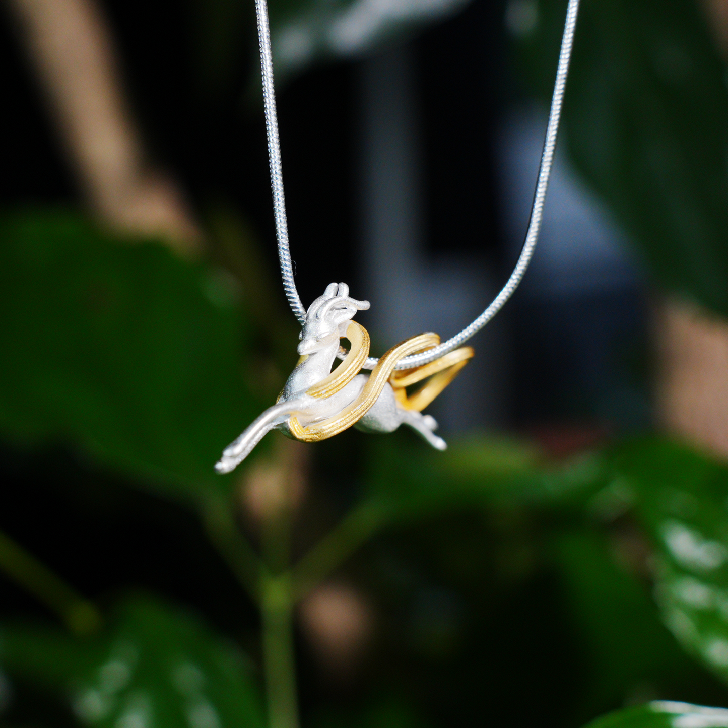 Running Deer Pendant Necklace – Dual-Tone Leaping Deer, Nature-Inspired Totem Jewelry, Fairytale Gift