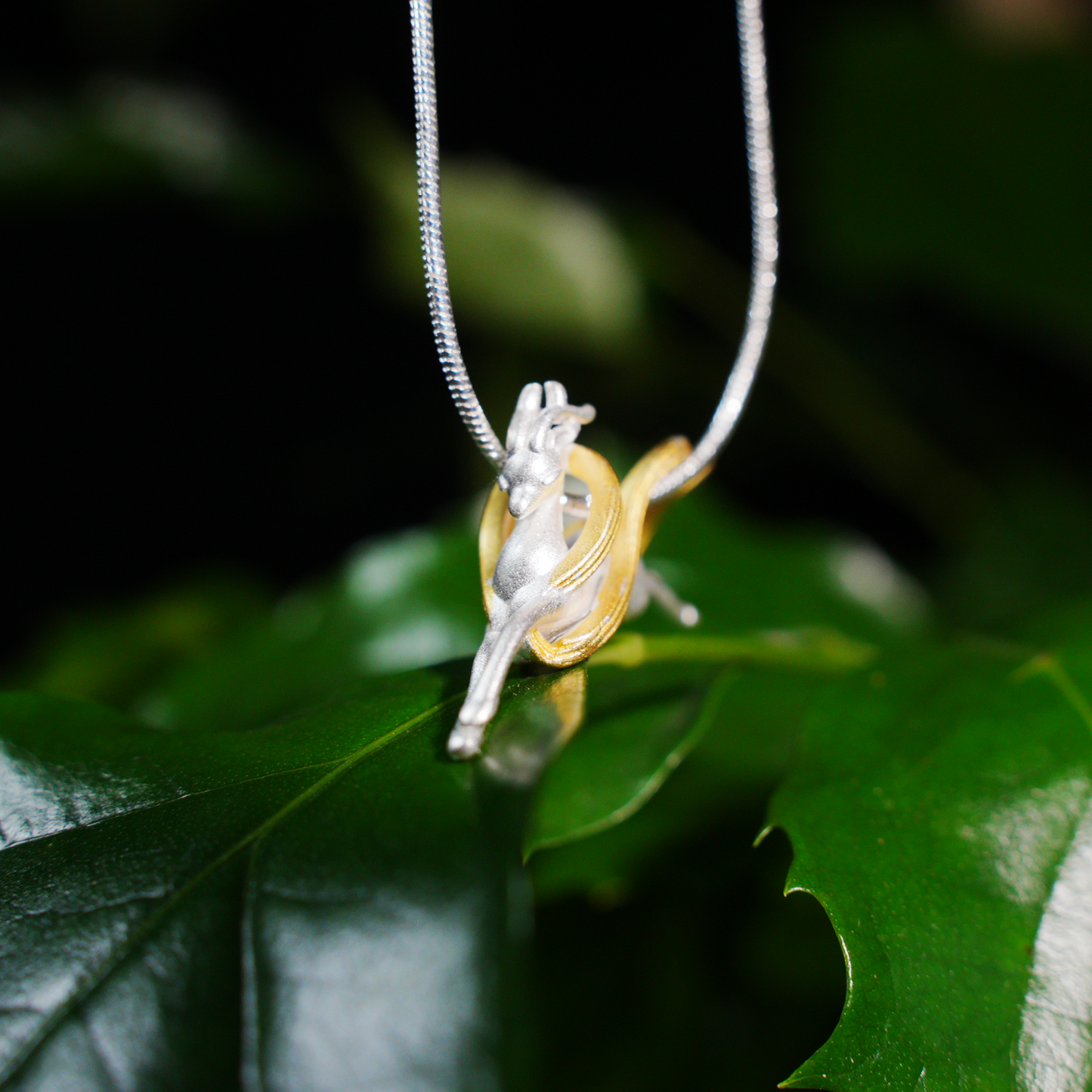 Running Deer Pendant Necklace – Dual-Tone Leaping Deer, Nature-Inspired Totem Jewelry, Fairytale Gift