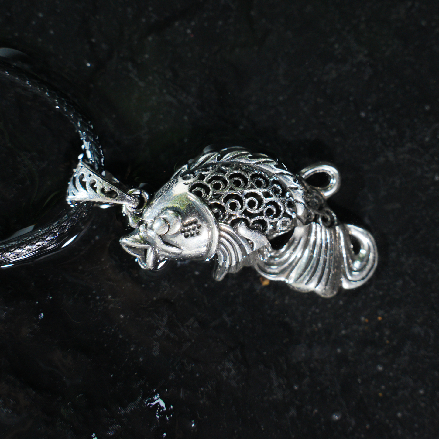 Vintage Fish Totem Pendant, Oriental Carved Fish Necklace Charm, Good Luck Amulet Pendant for Men
