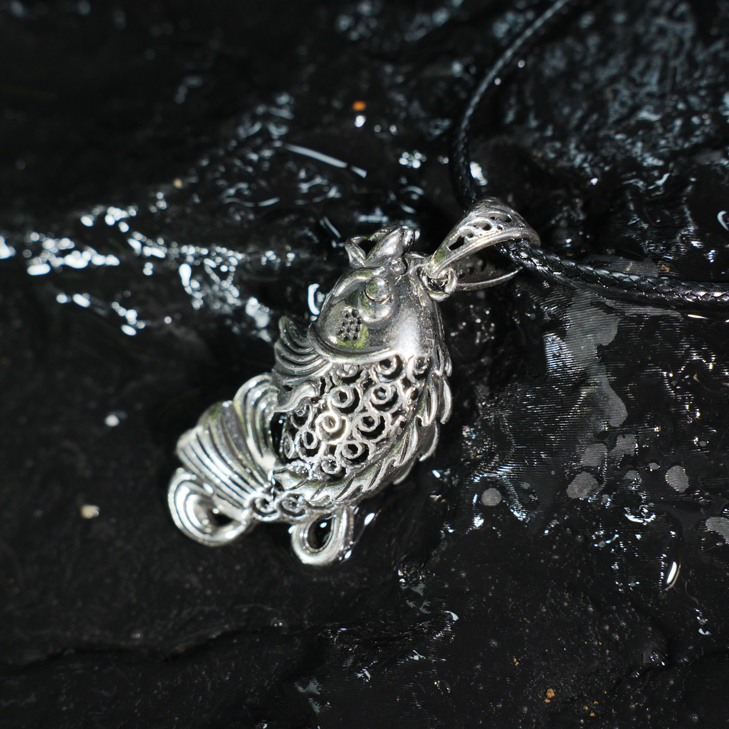 Vintage Fish Totem Pendant, Oriental Carved Fish Necklace Charm, Good Luck Amulet Pendant for Men
