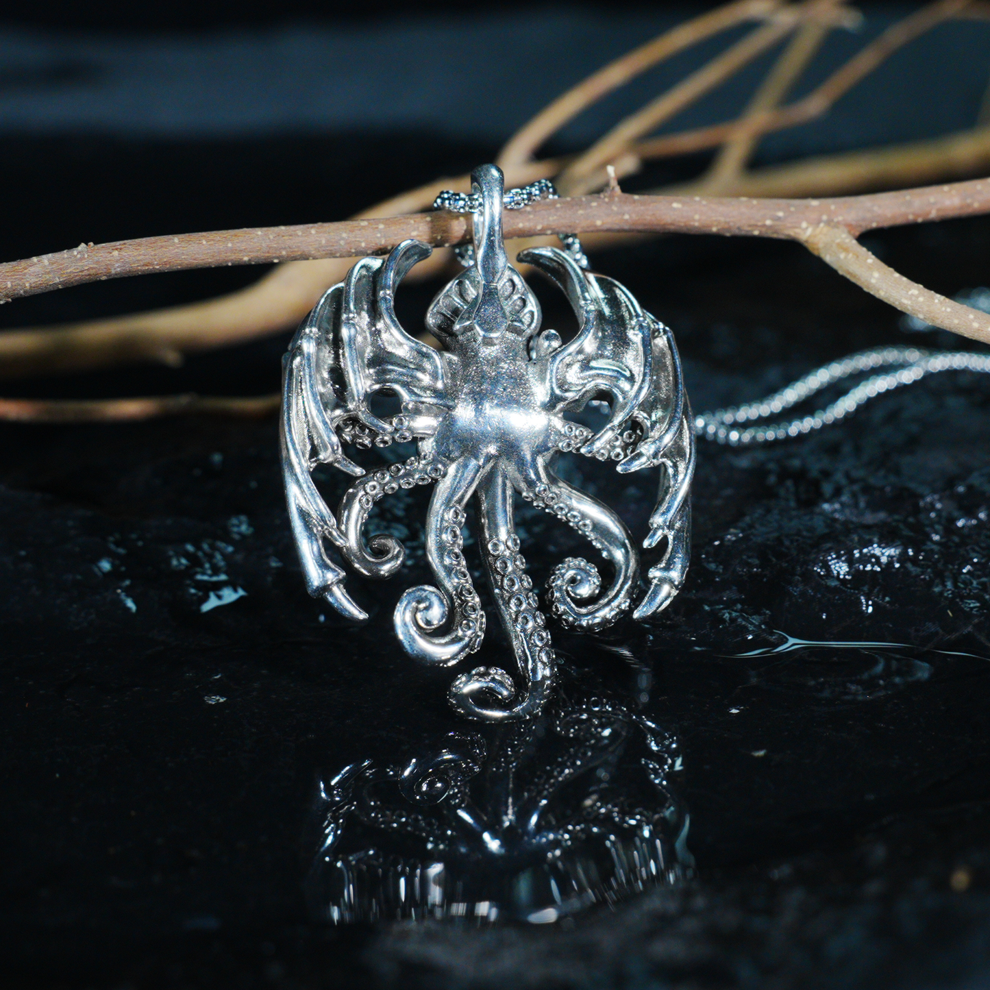 Cthulhu Tentakel Anhänger Halskette | Gotisches geflügeltes Oktopus-Amulett | Dark Fantasy Schmuck