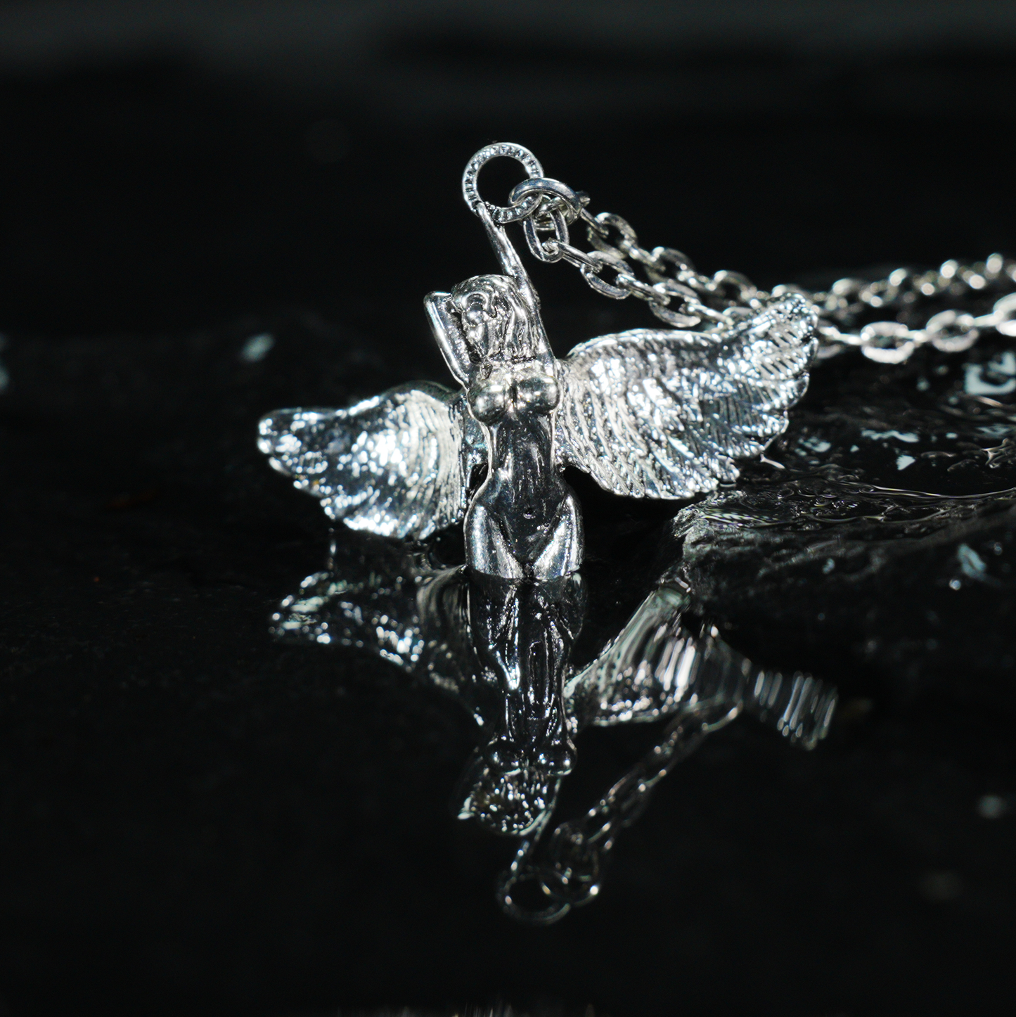 Flying Wing Goddess Pendant Necklace – Feminine Power Sculpture, Retro Style, Statement Jewelry for Women