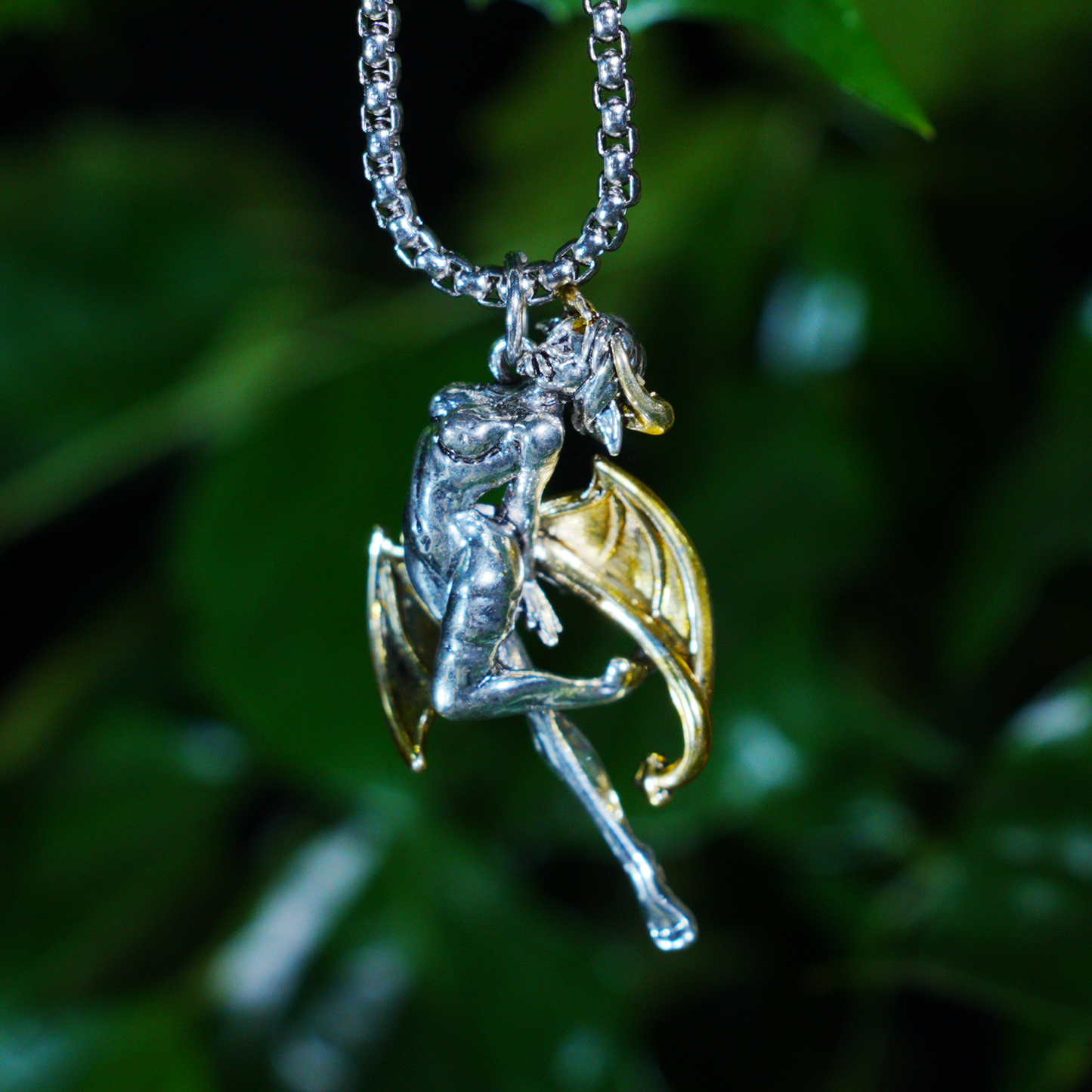 Lilith Shadow Pendant Necklace, Gothic Demon Wing Necklace, Dark Fantasy Jewelry, Symbol of Feminine Power, Rebellious Style Necklace, Artistic Devil Pendant