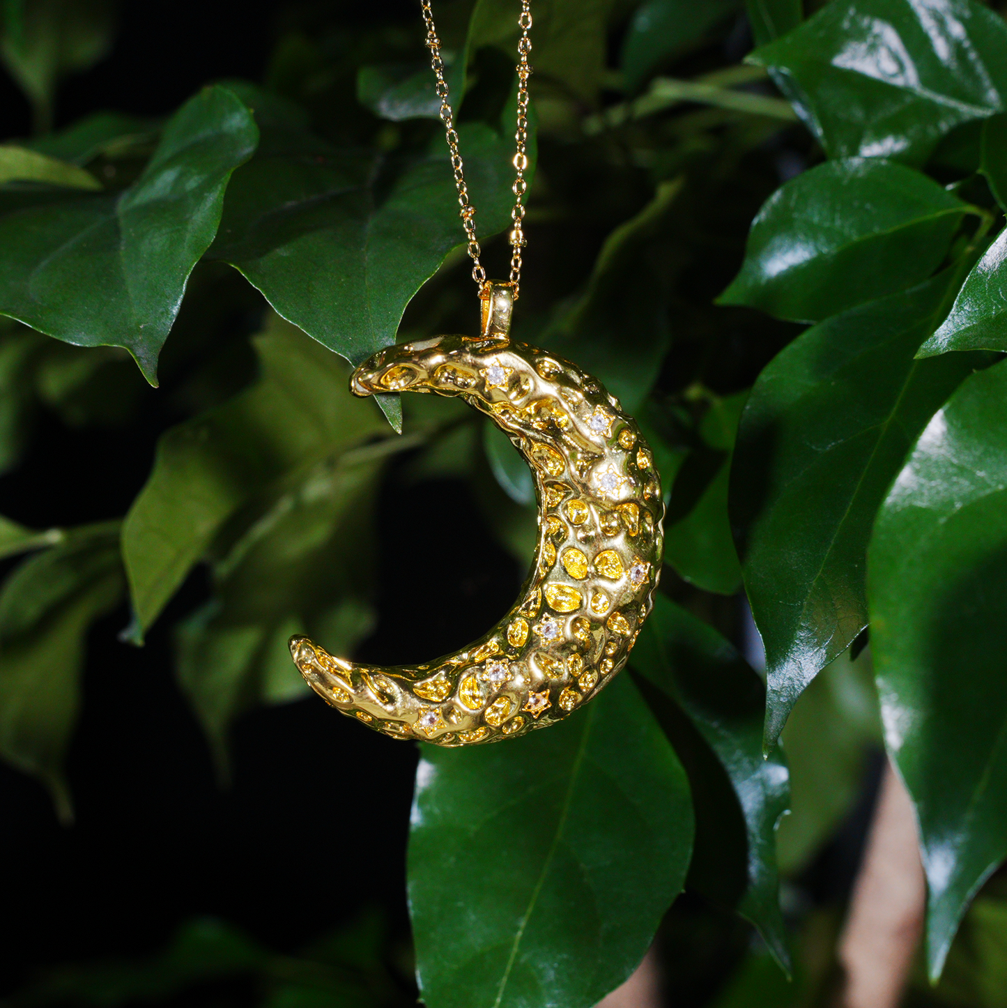 Starry Moon Pendant Necklace | Gold Crescent Dream Charm | Textured Lunar Jewelry