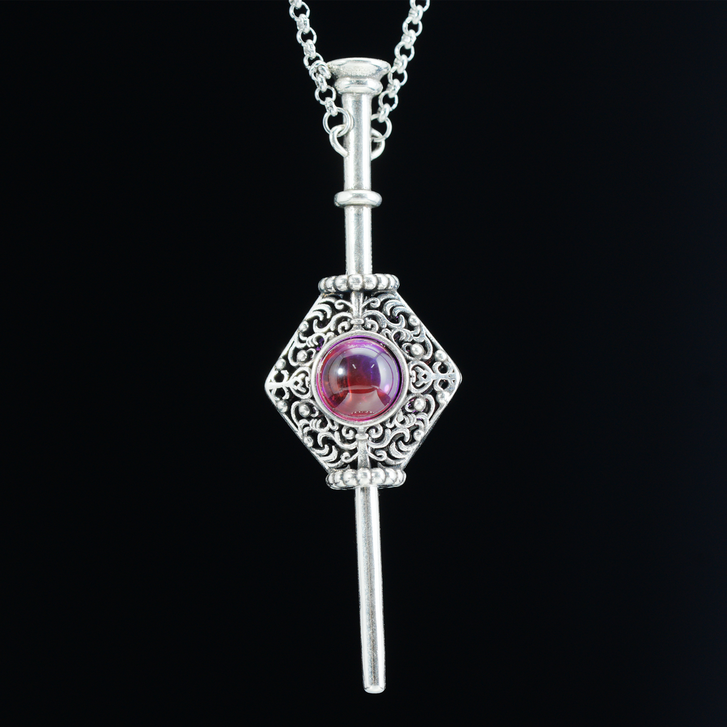 Vintage Gothic Zauberstab Anhänger Halskette, Lila Rot Edelstein Amulett Design, Ornamental Geschnitzter Tropfen, Artisan Statement Schmuck