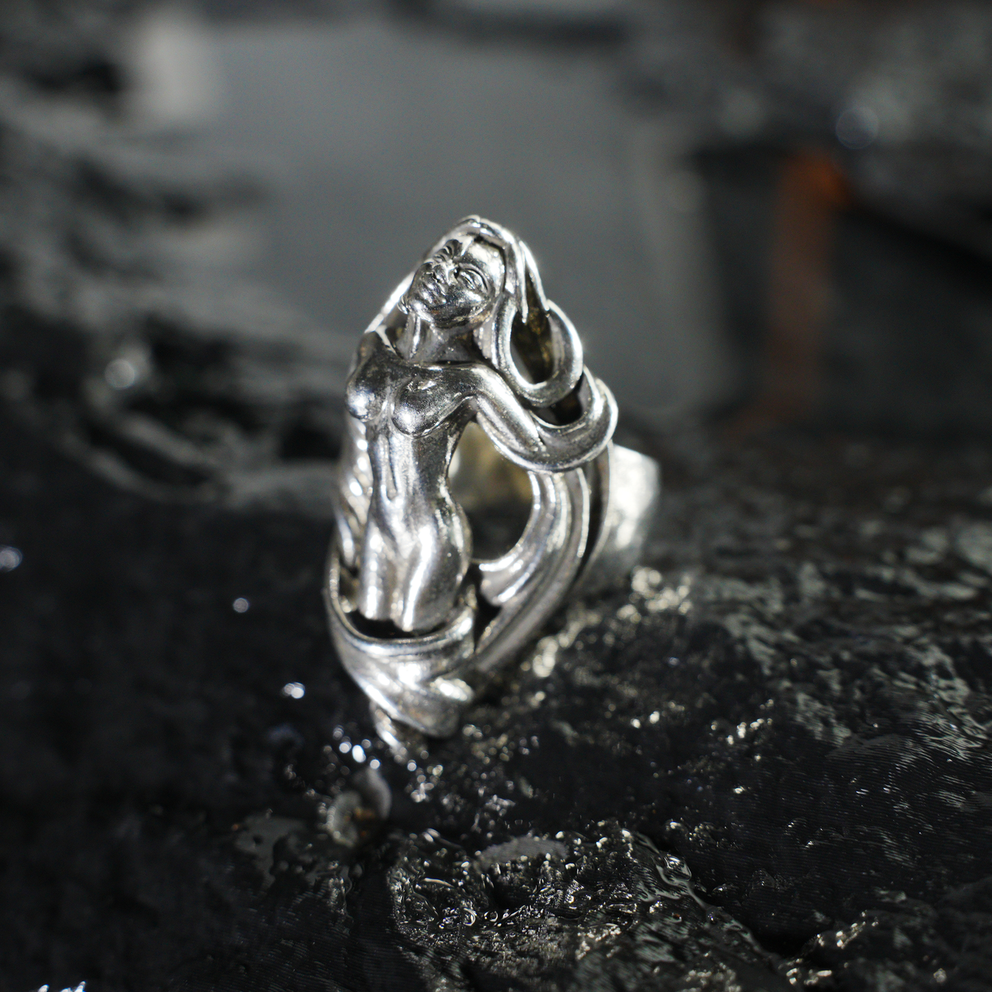 Göttinnen-Skulptur-Ring | Künstlerisches spirituelles Amulett | Symbol des weiblichen Erwachens | Schmuck im Gothic-Stil