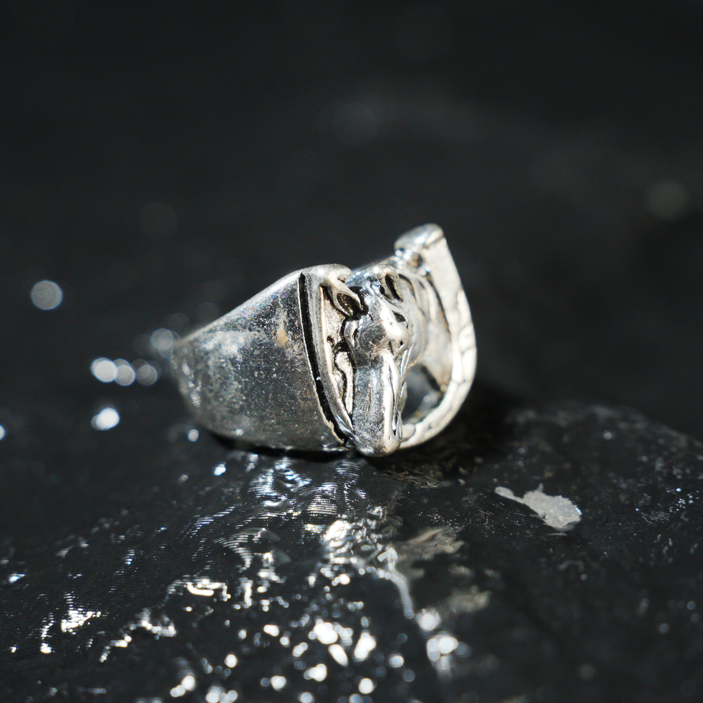 Horse Head Ring, Vintage Horseshoe Ring, Carved Style Ring, Lucky Amulet Jewelry, Western Cowboy Animal Ring