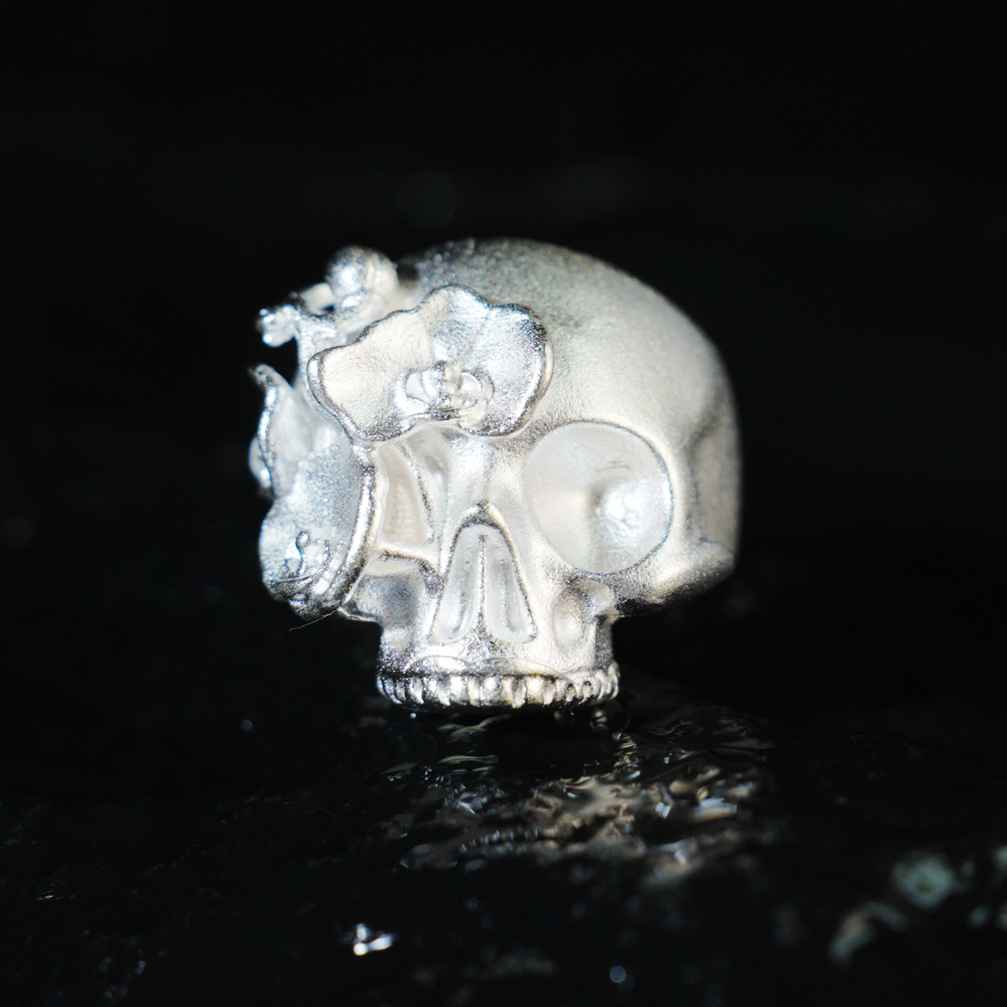 Floral Skull Ring, Gothic Carved Statement Ring, Dark Punk Jewelry with 3D Floral Skull Design