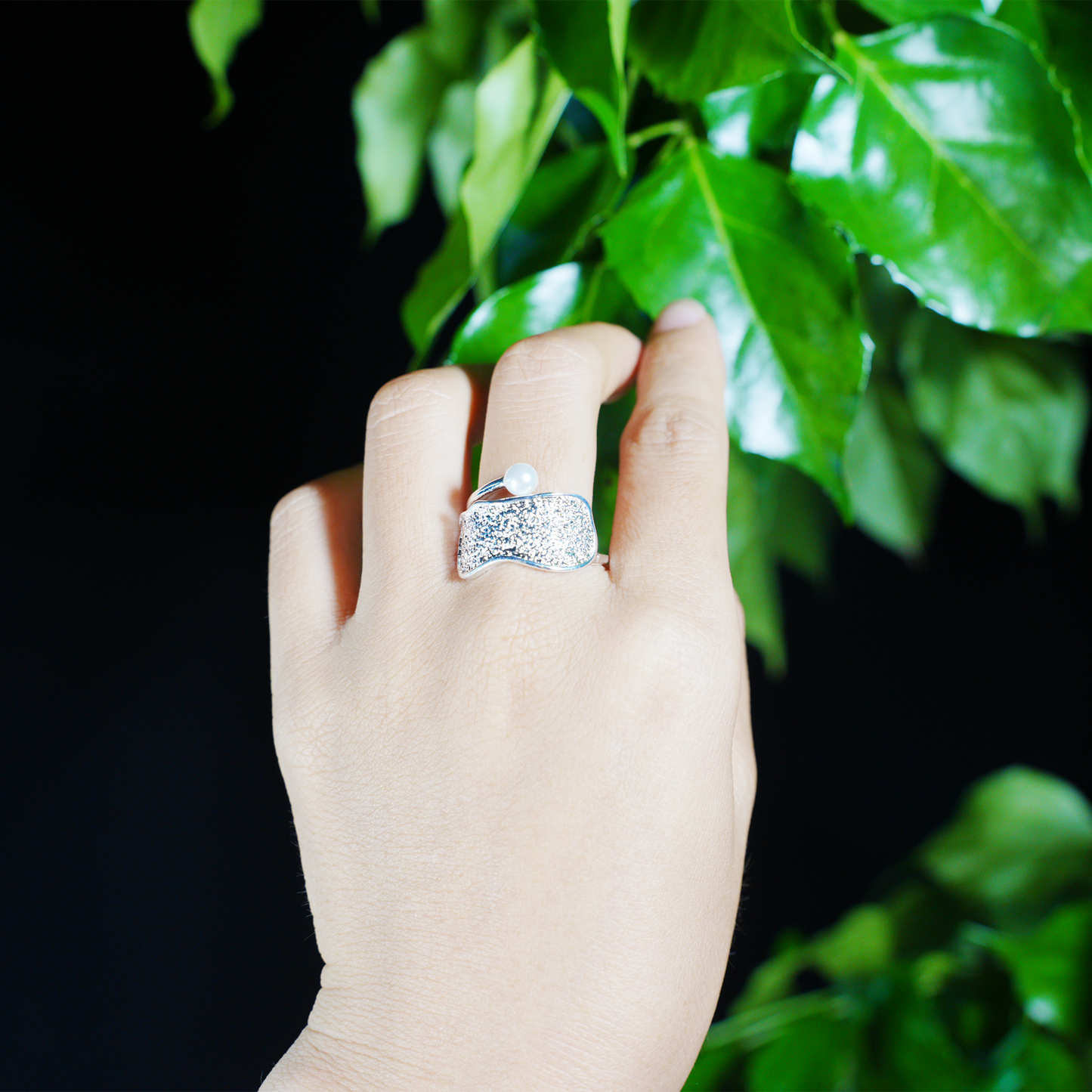 Silver Pearl Ring, Minimalist Hammered Texture Statement Band, Sculptural Modern Jewelry for Everyday Elegance