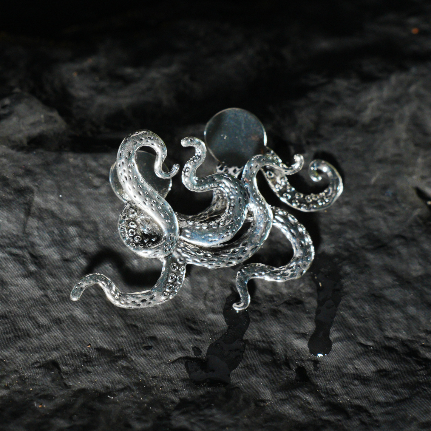 Einzigartige Oktopus-Brosche für Herrenanzüge, kreatives Finish-Design, personalisiertes High-End-Accessoire, ideal für geschäftliche und formelle Anlässe