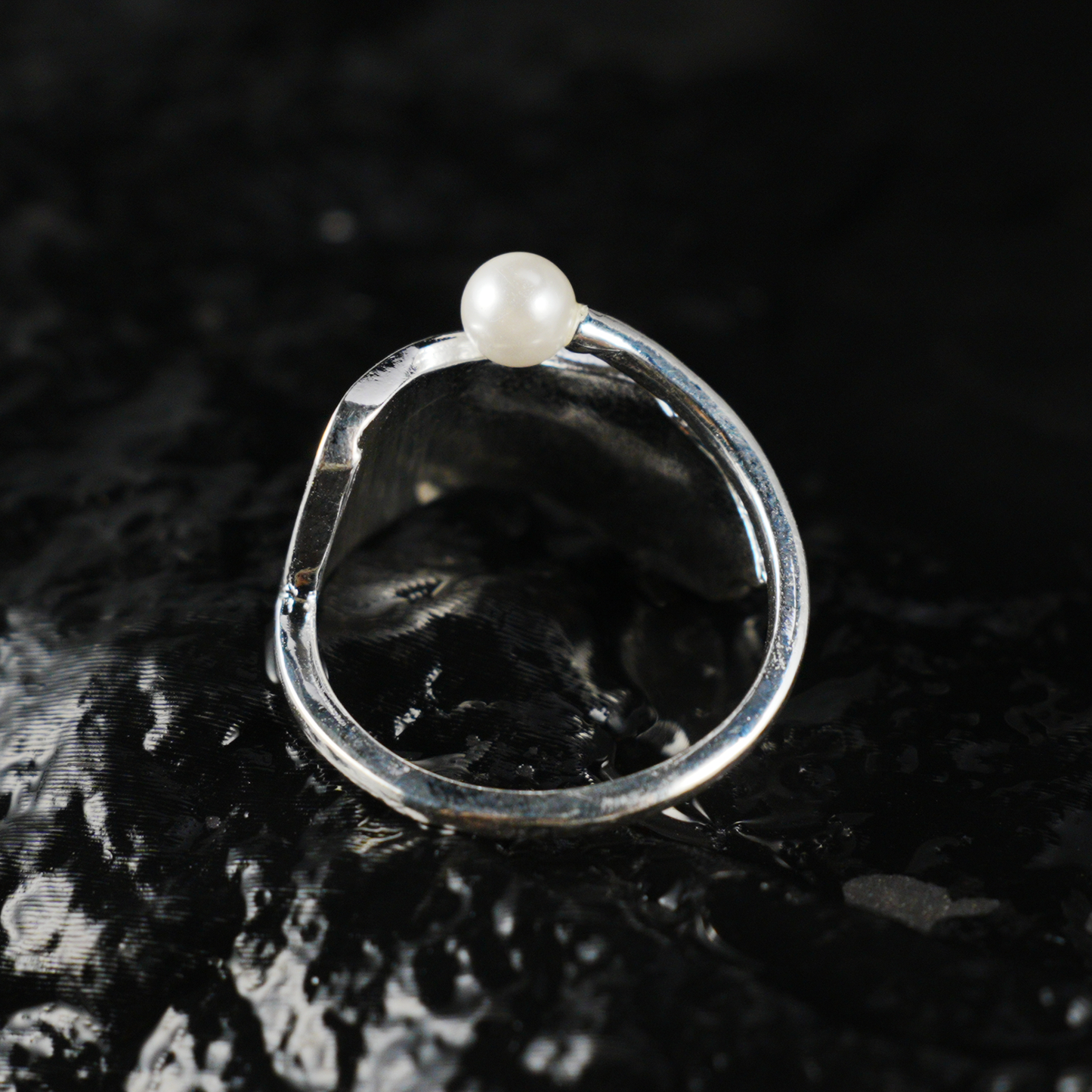 Silver Pearl Ring, Minimalist Hammered Texture Statement Band, Sculptural Modern Jewelry for Everyday Elegance