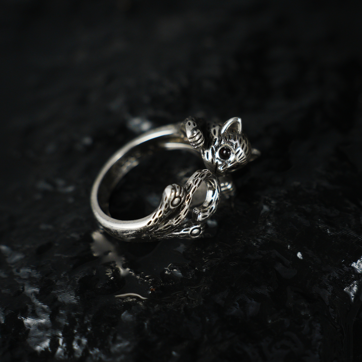 Playful Cat Ring | Whimsical Animal Jewelry | Gothic Cute Cat Band for Animal Lovers