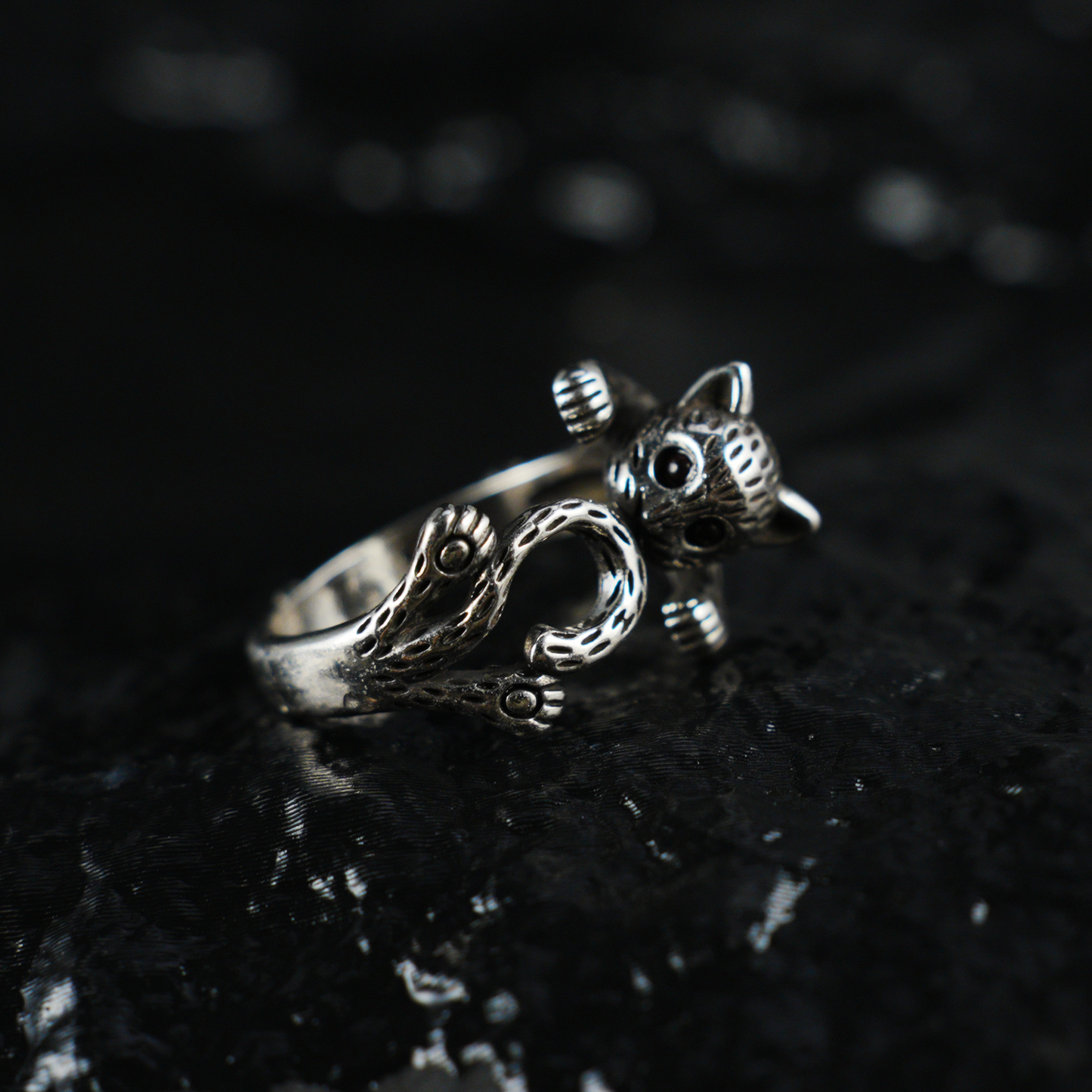 Playful Cat Ring | Whimsical Animal Jewelry | Gothic Cute Cat Band for Animal Lovers