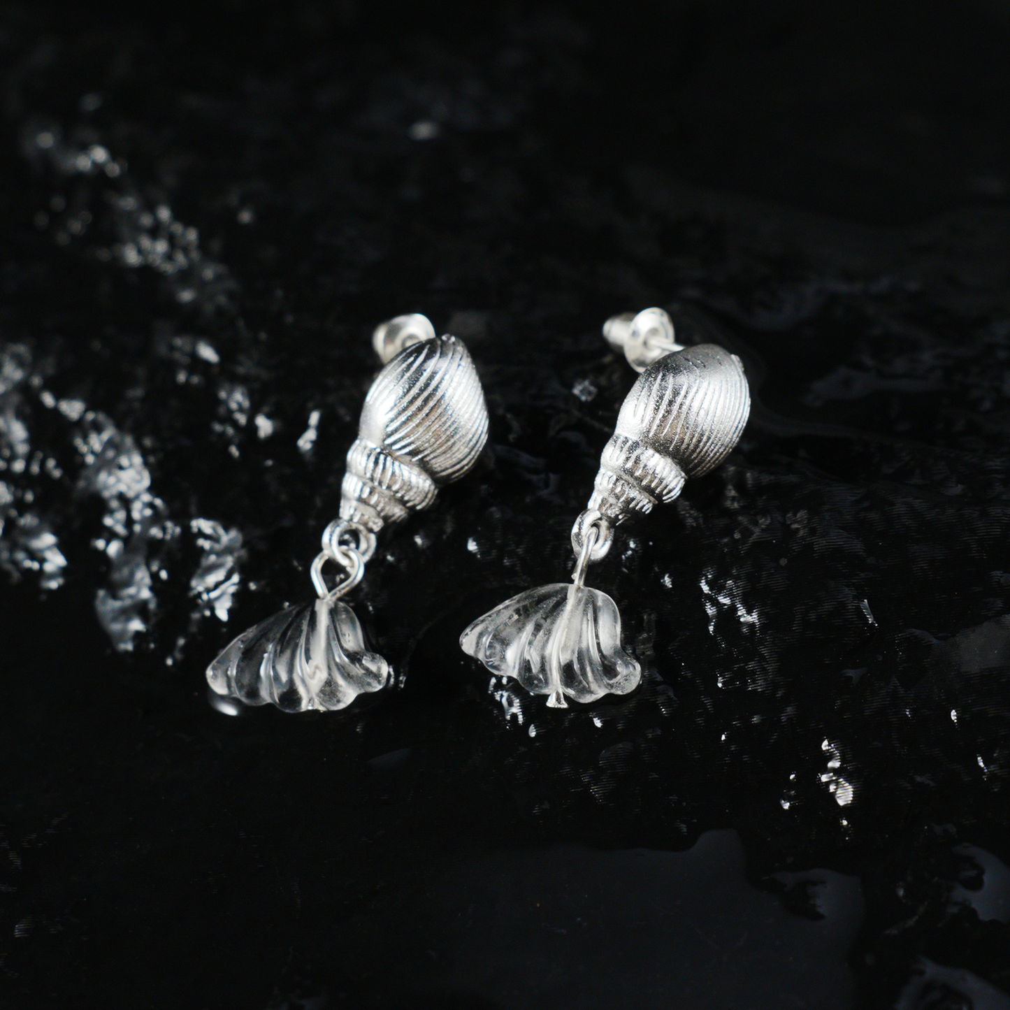 Ocean Shell Drop Earrings with Petal-Shaped Crystals, Artistic Sea-Inspired Dangle Earrings for Women
