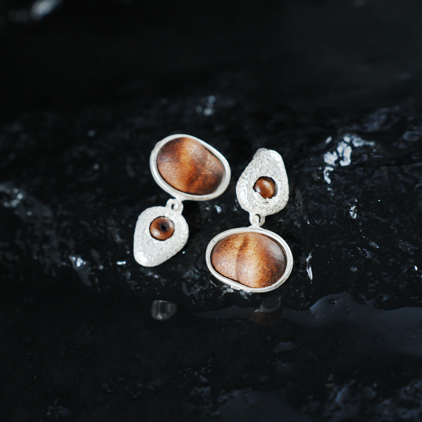 Eye of the Seed – Abstract Cat Eye Earrings with Wood-Style Gem & Textured Frame