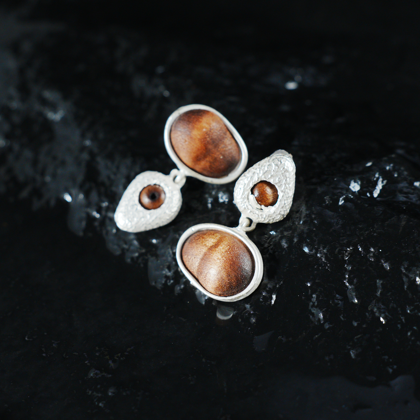 Eye of the Seed – Abstract Cat Eye Earrings with Wood-Style Gem & Textured Frame