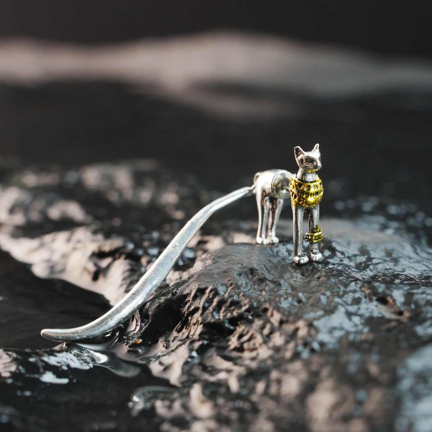 Egyptian Cat Stud Earring, Single Bastet Totem Earring for Women, Spiritual Protection Jewelry, Cat Lover Gift