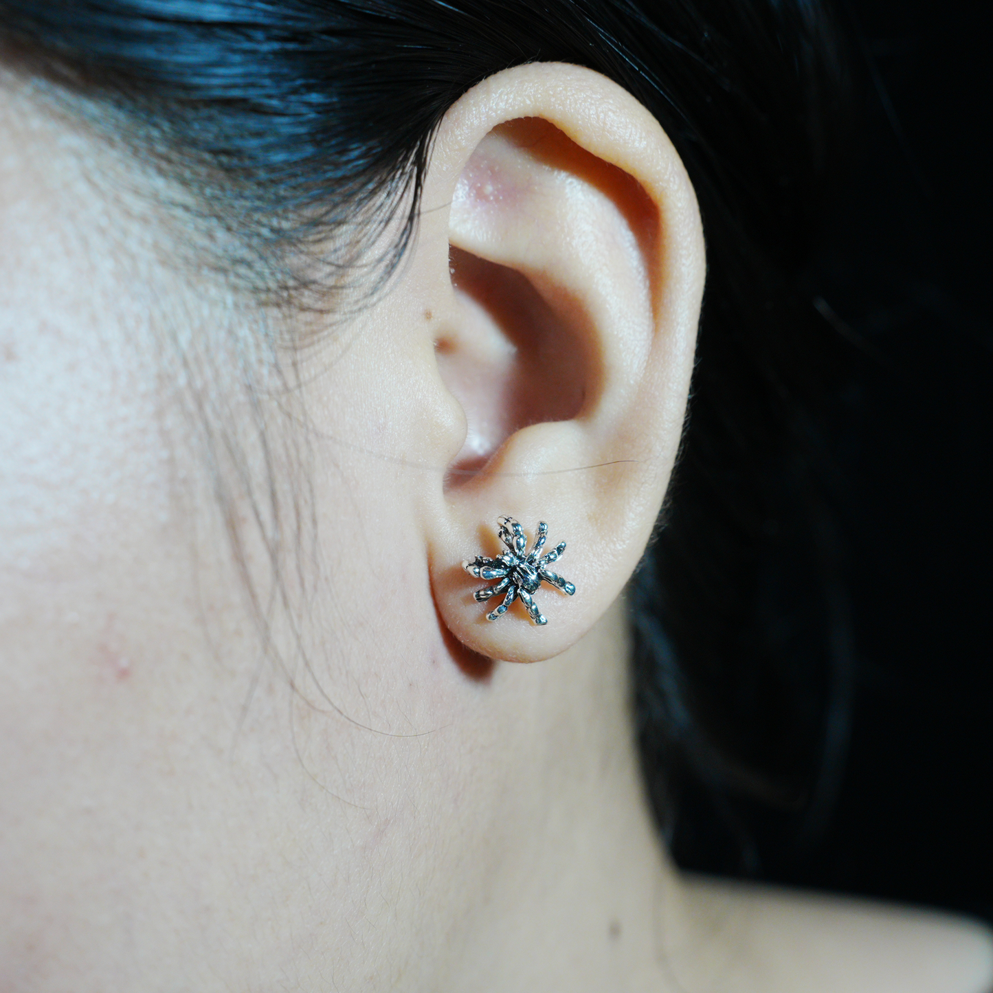 Spinnen Ohrstecker für Damen und Herren, Gothic Punk Style Einzelohrstecker, handgefertigter Spinnenschmuck, Symbolisches Tier Totem Geschenk