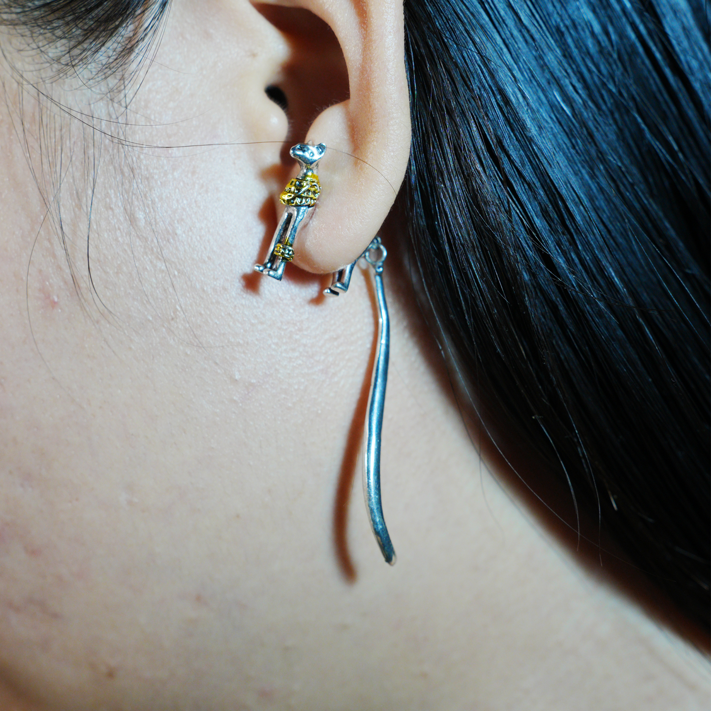 Egyptian Cat Stud Earring, Single Bastet Totem Earring for Women, Spiritual Protection Jewelry, Cat Lover Gift