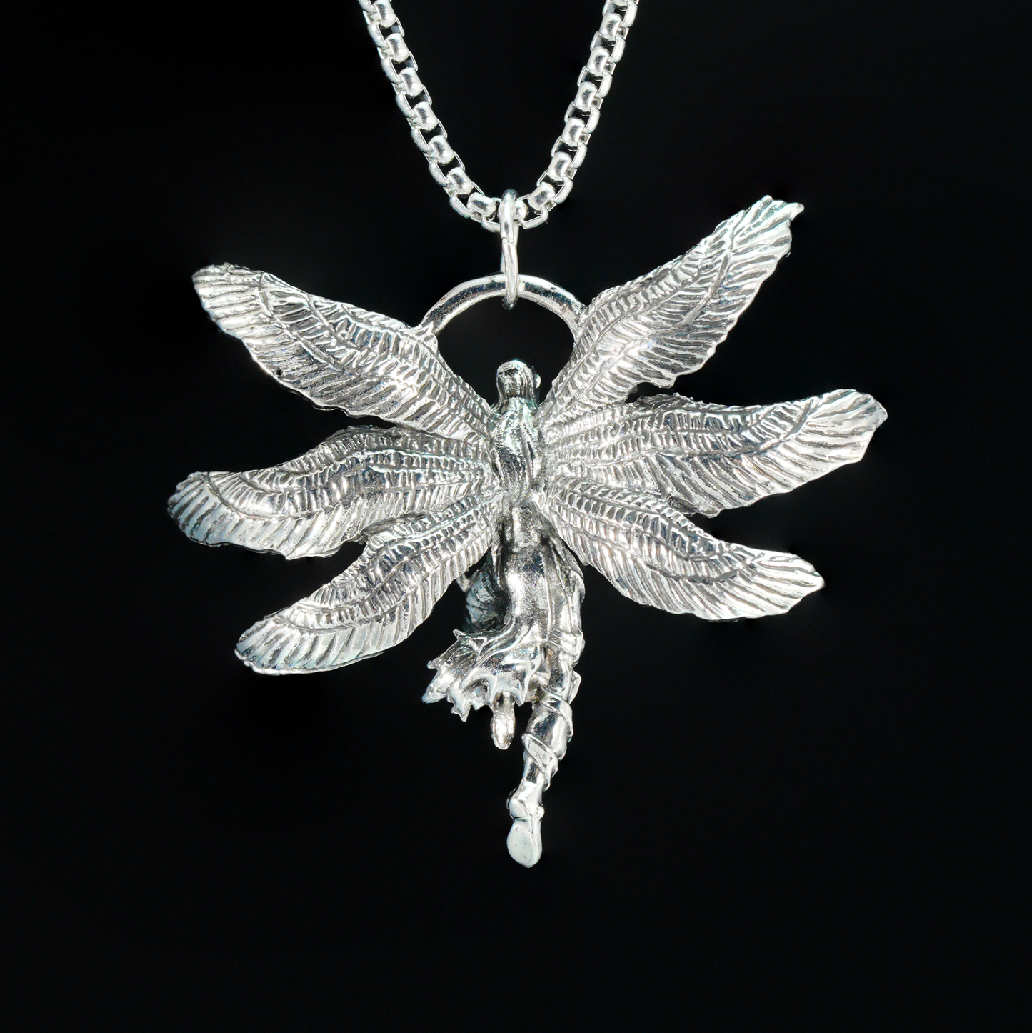Sechsflügeliger Schutzengel-Anhänger, Gothic-Krieger-Halskette, Fantasy-Schmuck im religiösen Stil