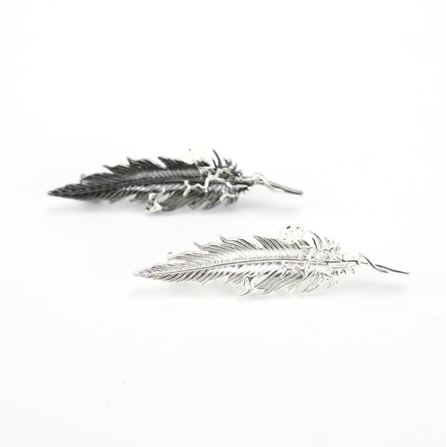 Feather Flower Brooch Nature-Inspired Elegant Unisex Jewelry