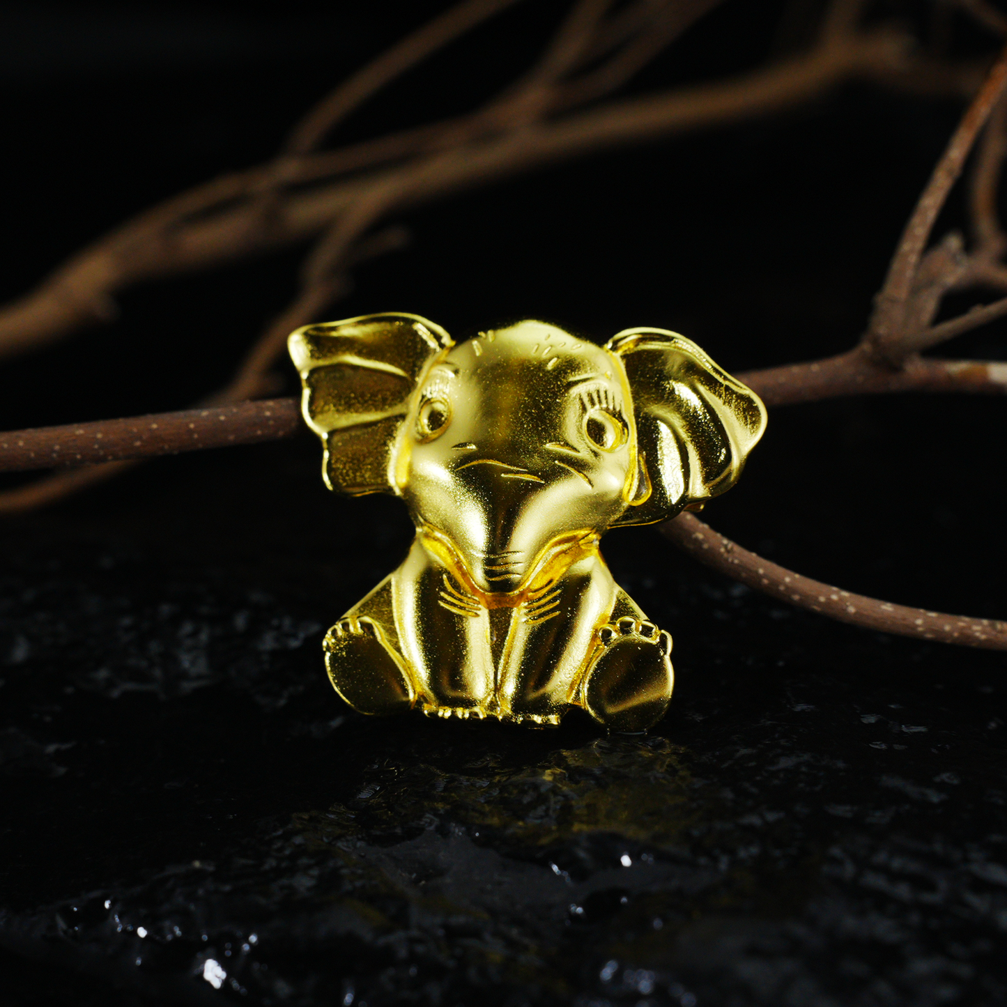 Goldene Elefantenbrosche, süße Anstecknadel mit Glücksbringer
