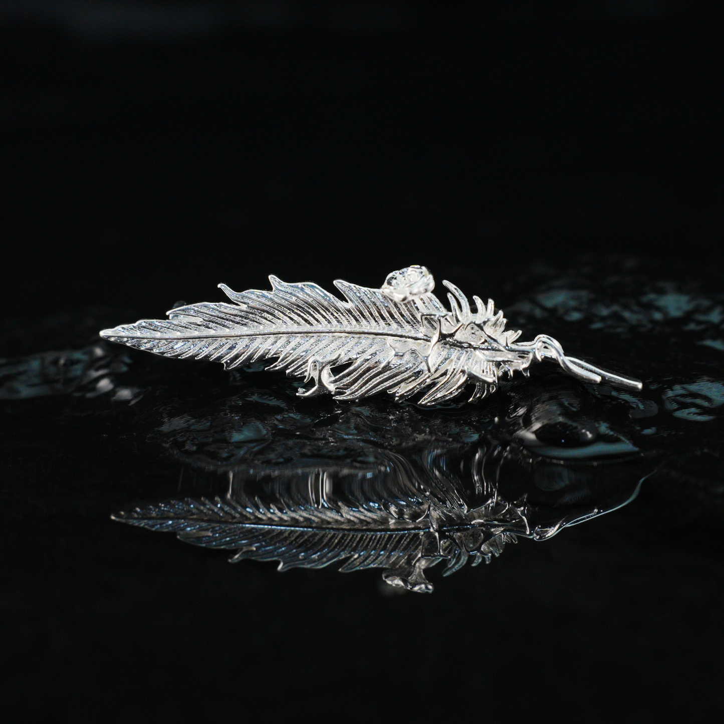 Feather Flower Brooch Nature-Inspired Elegant Unisex Jewelry