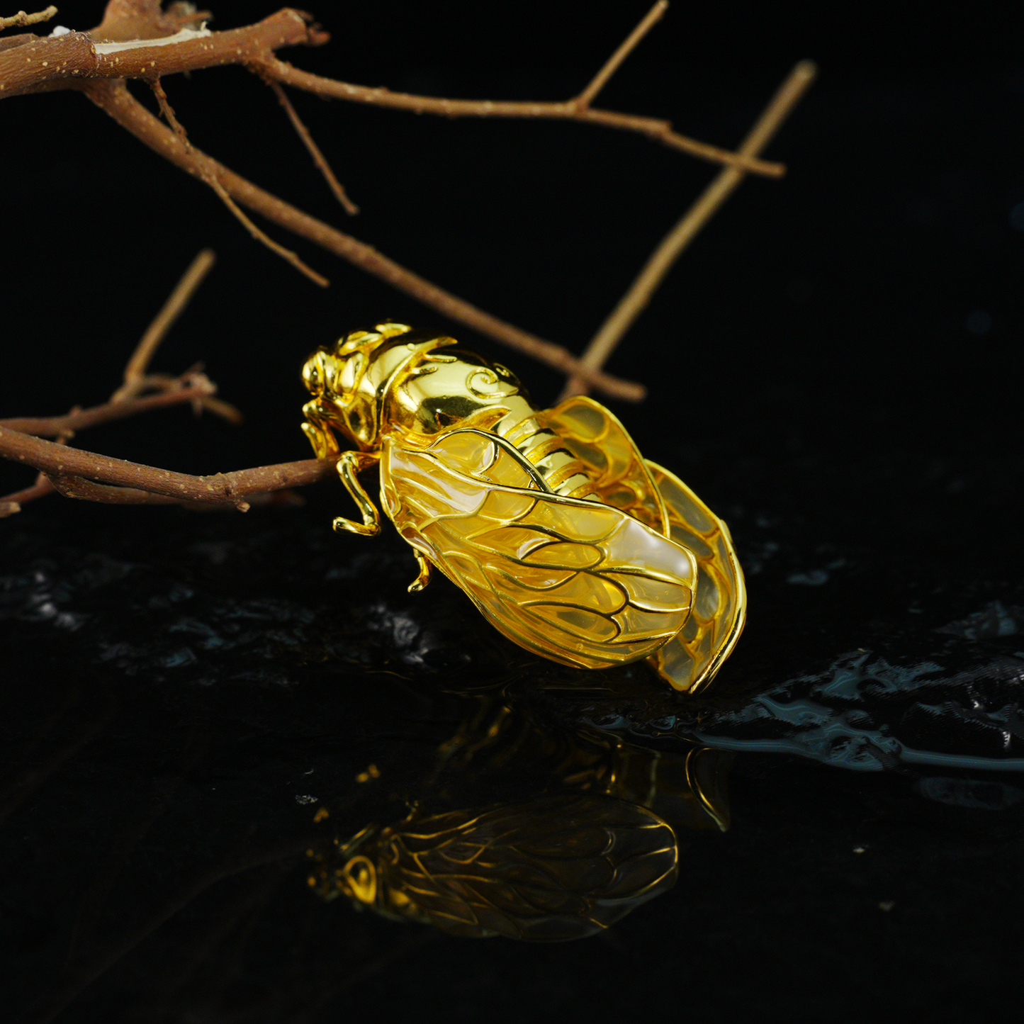 Vintage Gold Cicada Ornament Halskette Anhänger Symbol der Wiedergeburt & Freiheit