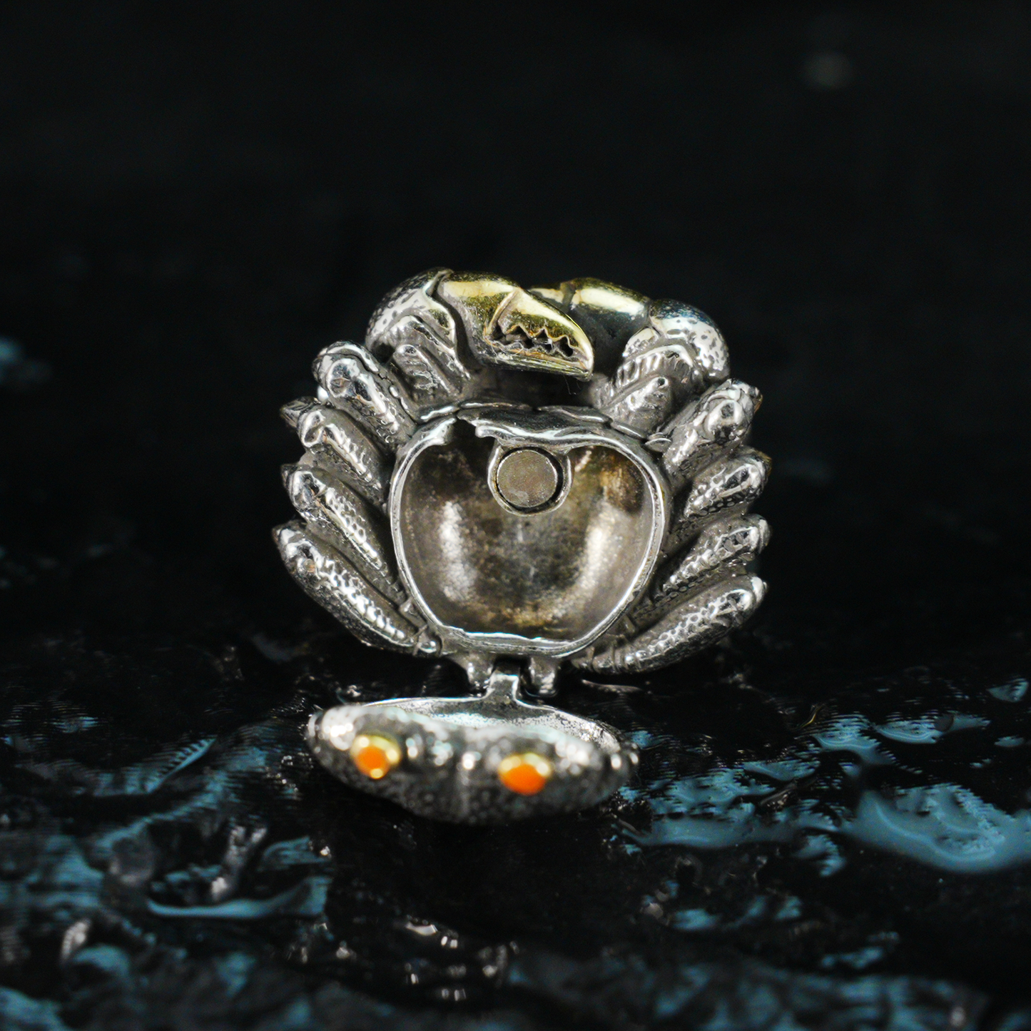 Gothic Crab Ring, Ocean Guardian Jewelry, Mythical Sea Creature Statement Ring
