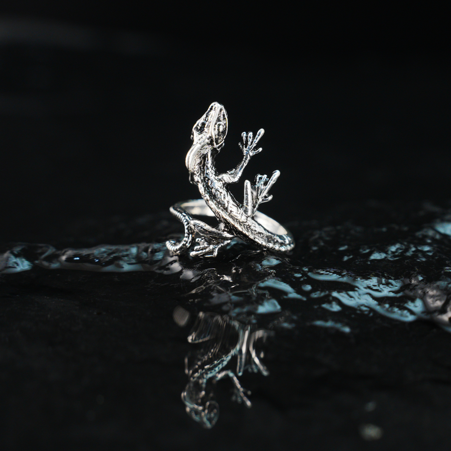 Gothic Eidechsenring – Mythischer Gecko-Schmuck, verstellbares Band mit Naturgeist