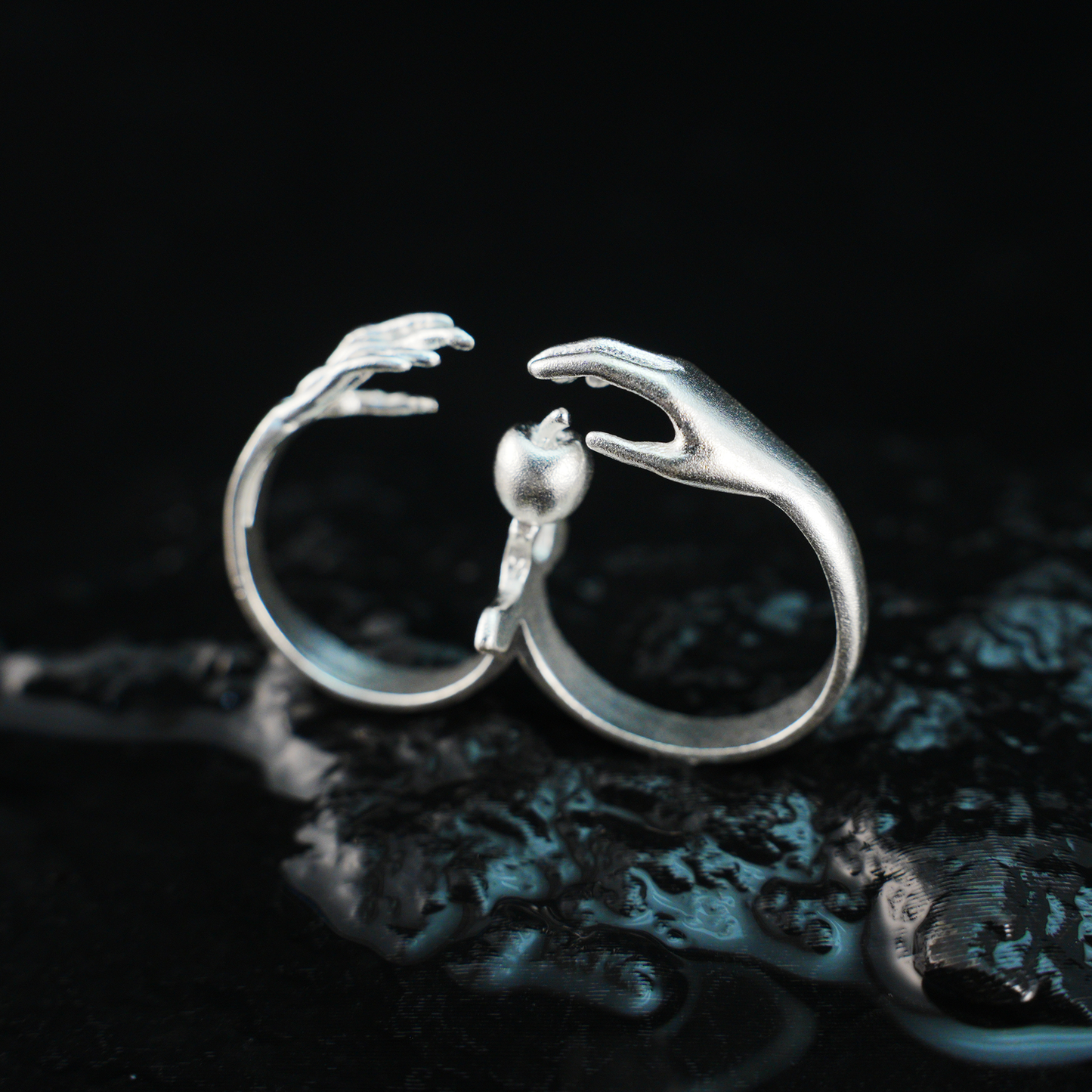 Künstlerischer Handdesign-Apfelring, verstellbar, Kupferlegierung, Paar-Geschenkschmuck