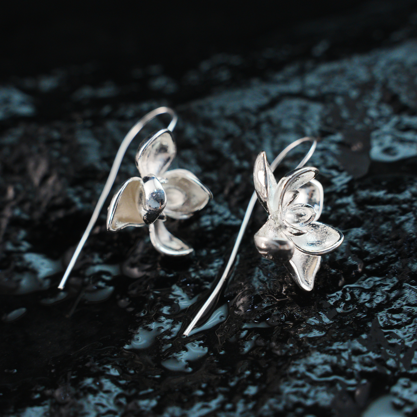 Orchid-shaped earrings, elegant petal 3D design, light luxury style accessories
